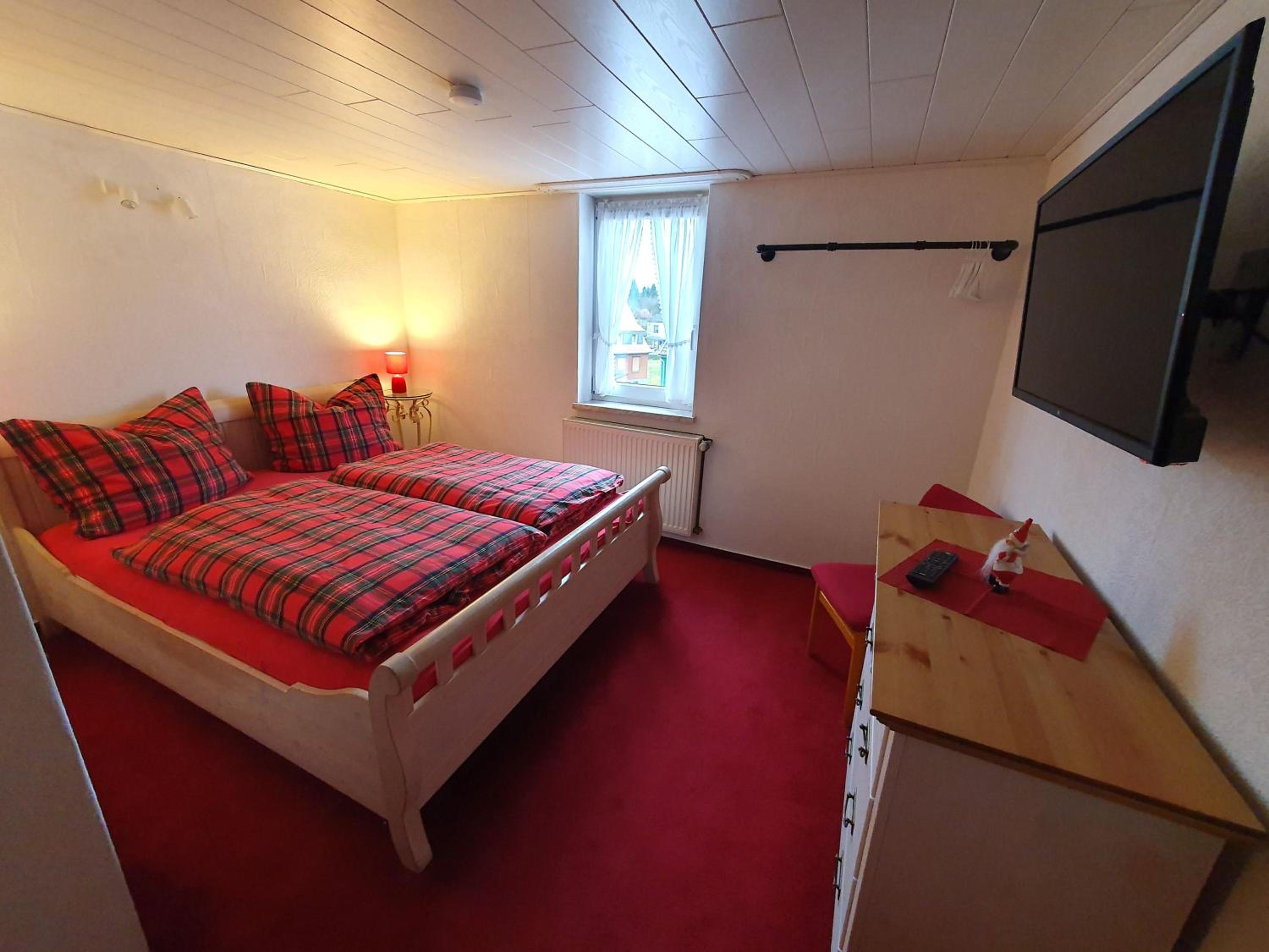 Two-Bedroom Apartment with Balcony photo 2