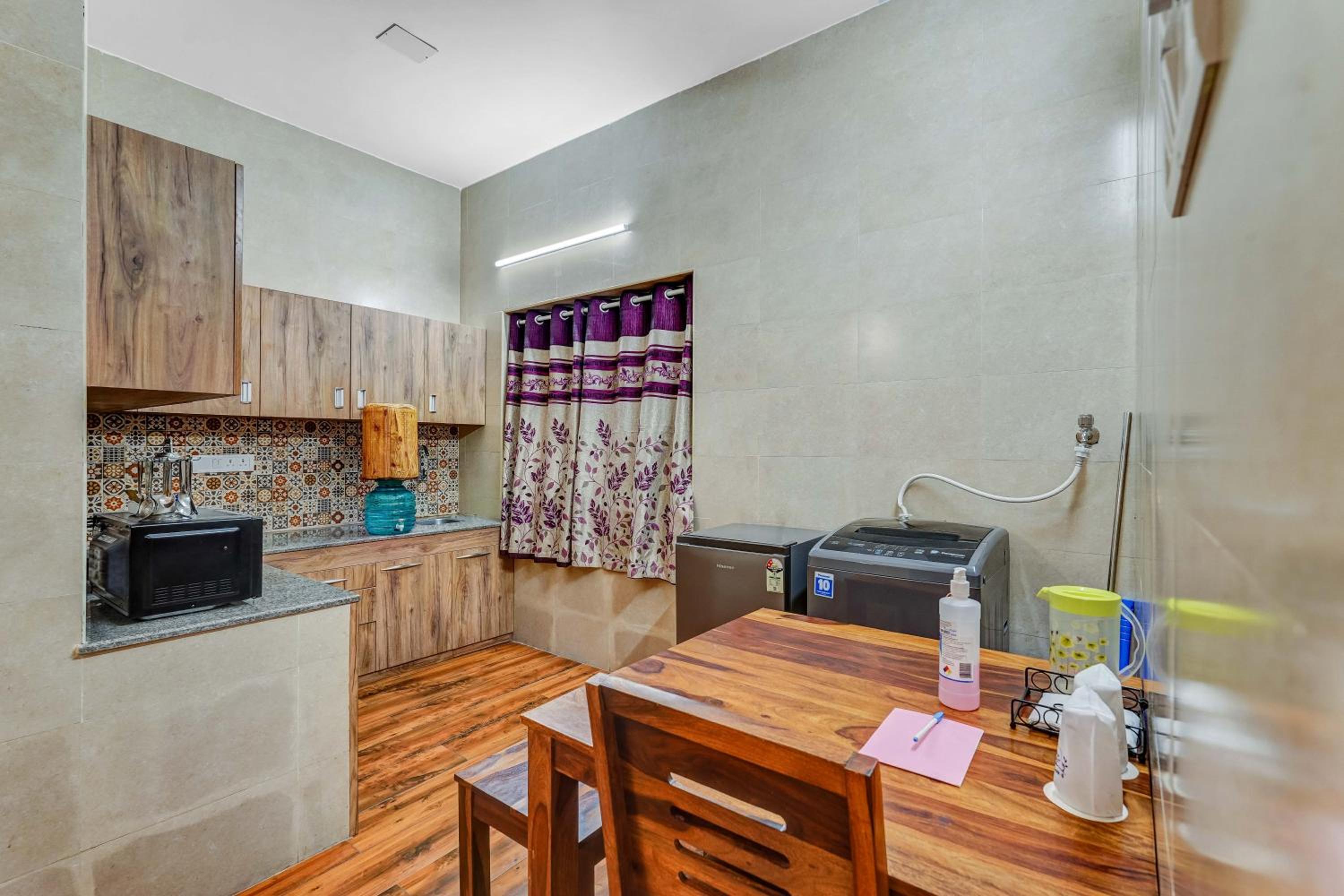 One-Bedroom Apartment - Photo 16