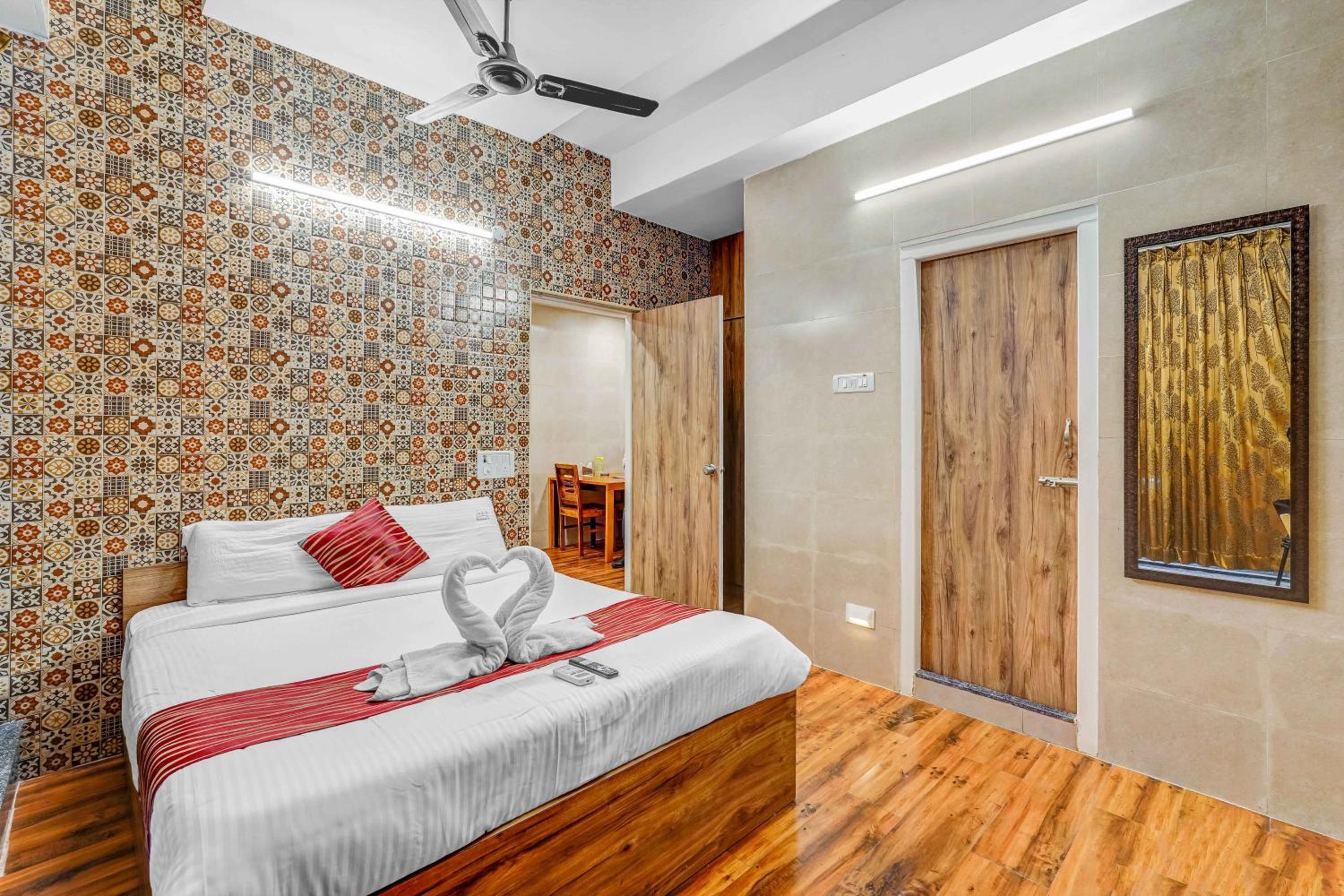 Two-Bedroom Apartment - Photo 18