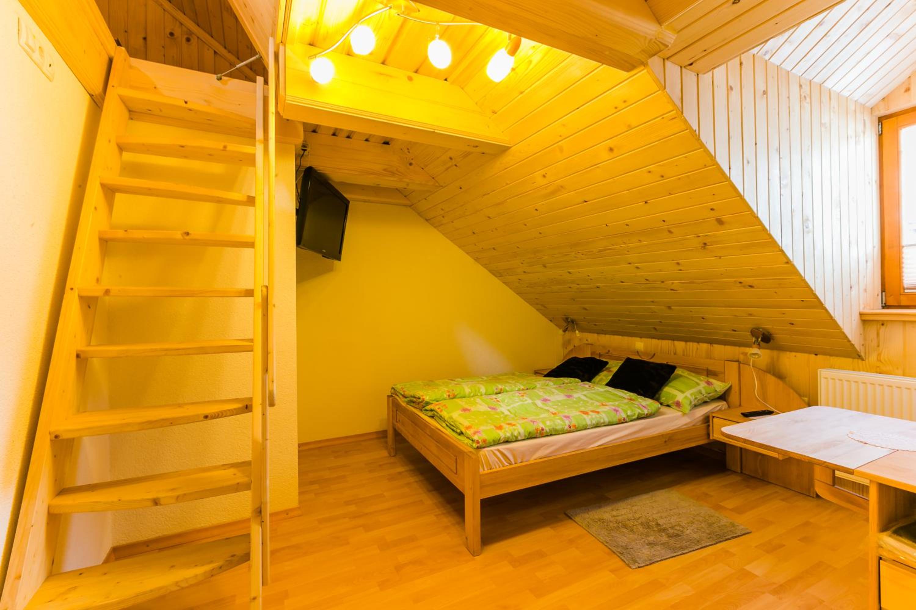 Duplex Quadruple Room photo 3
