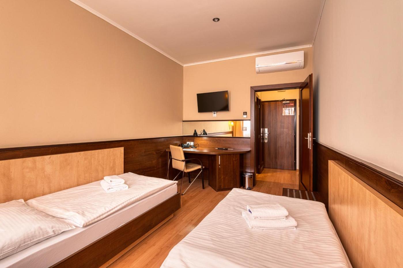 Economy Double or Twin Room - Photo 1