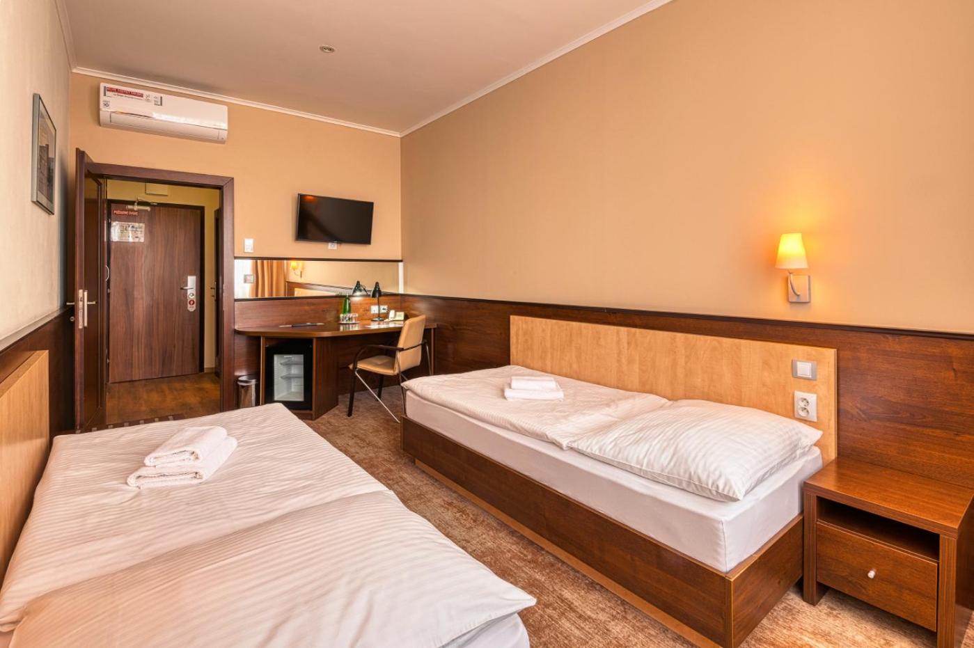 Superior Double or Twin Room - Photo 1