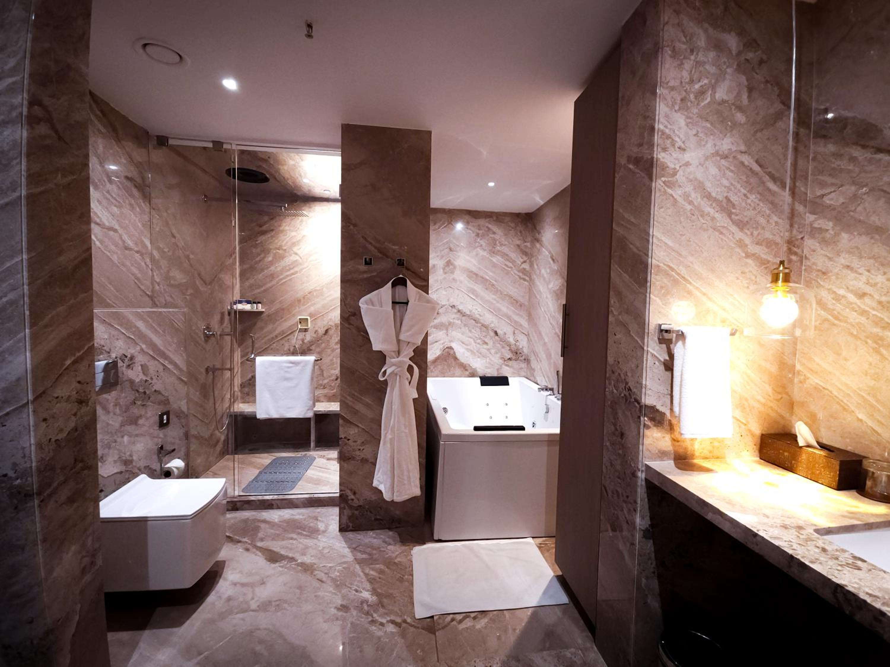 Presidential Suite photo 3