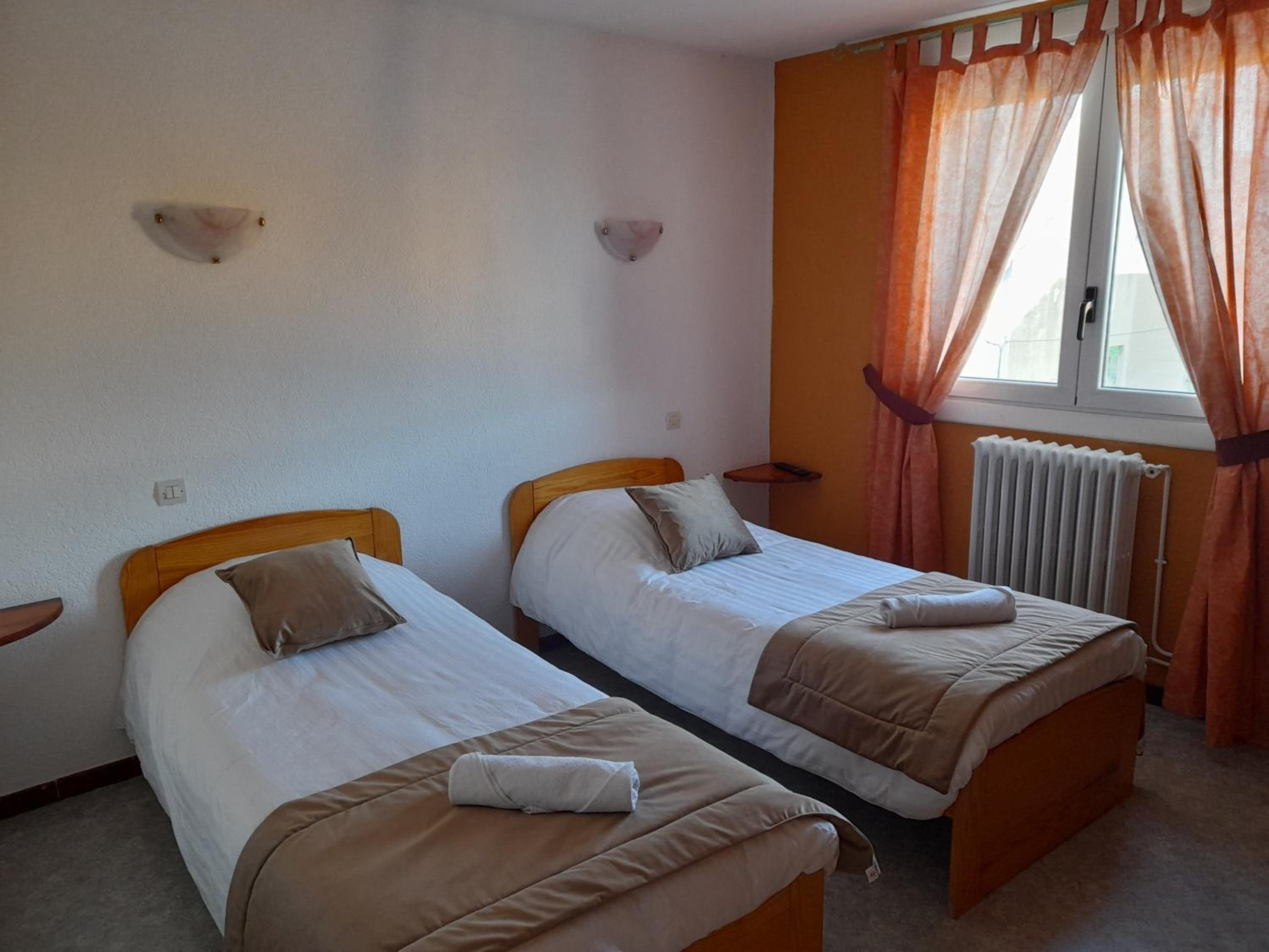 Quadruple Room - Photo 3