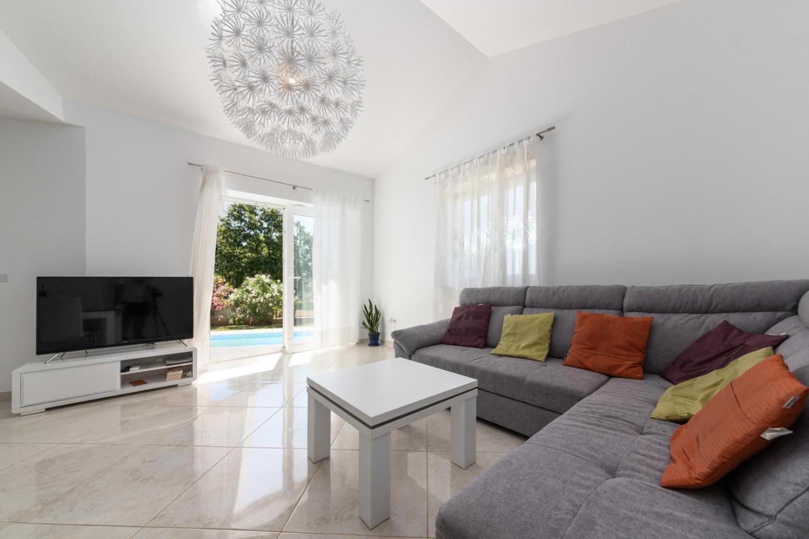 Three-Bedroom Villa photo 1