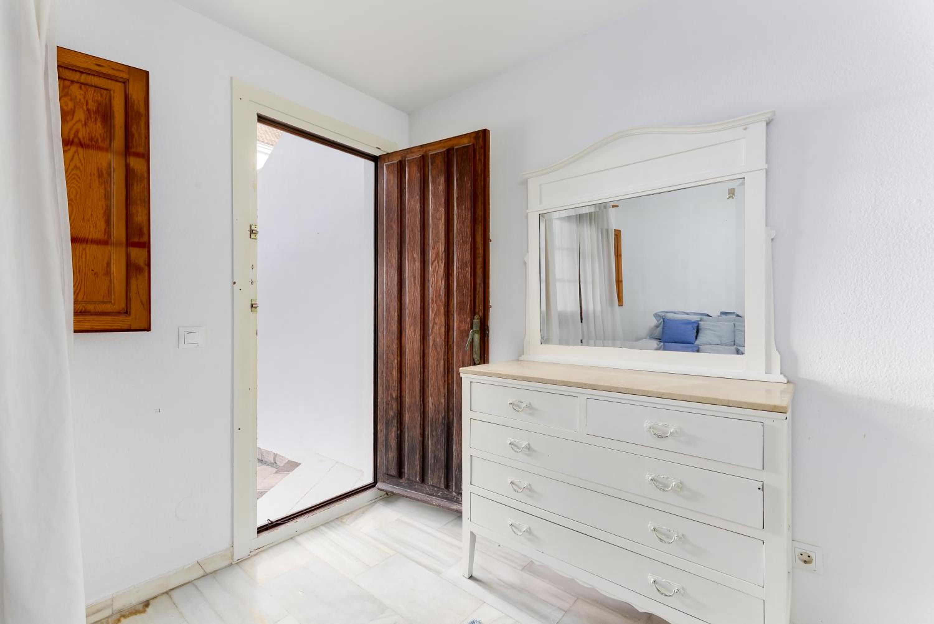 Apartamento de un dormitorio superior con balcón