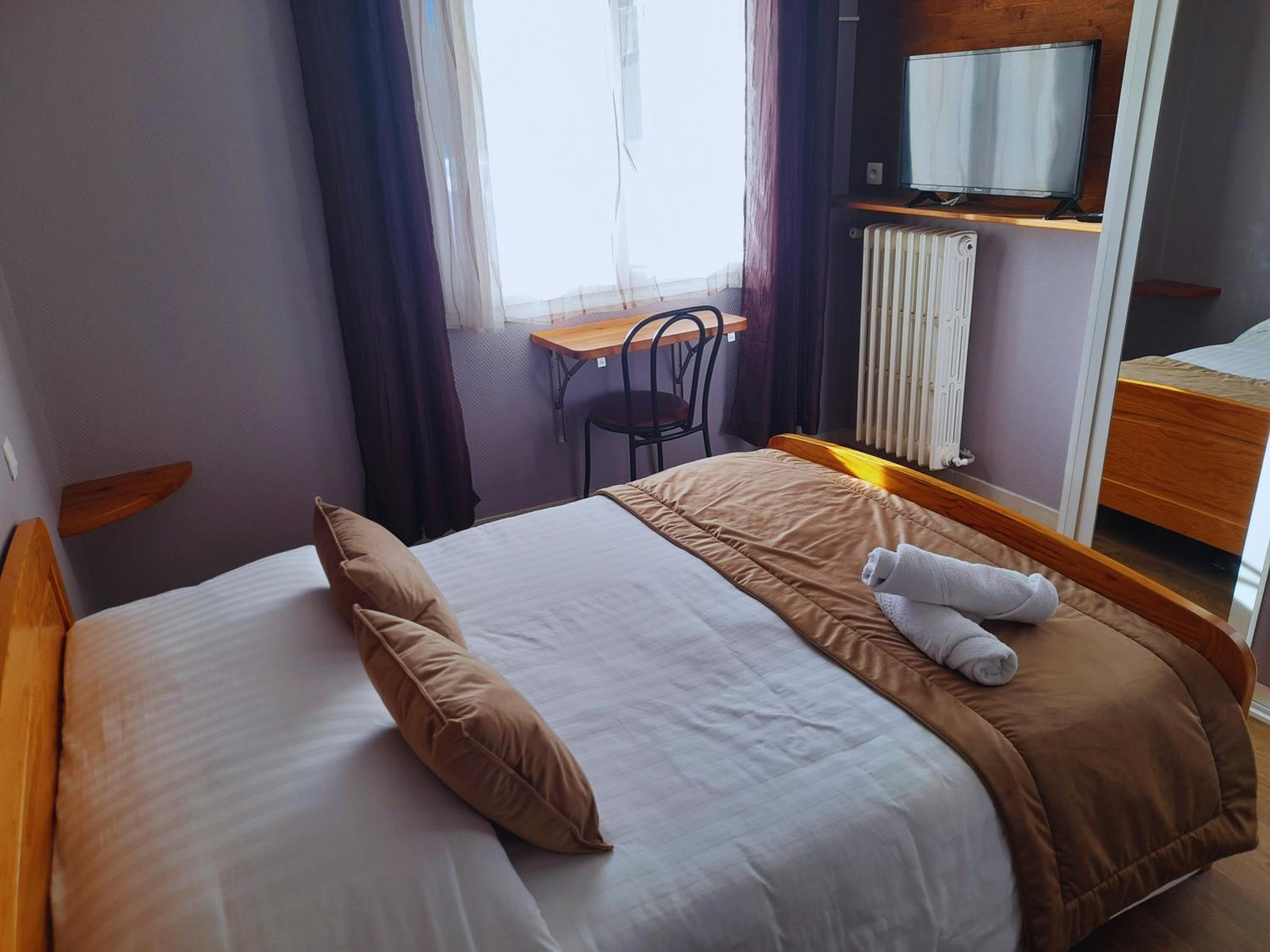 Double Room - Photo 1