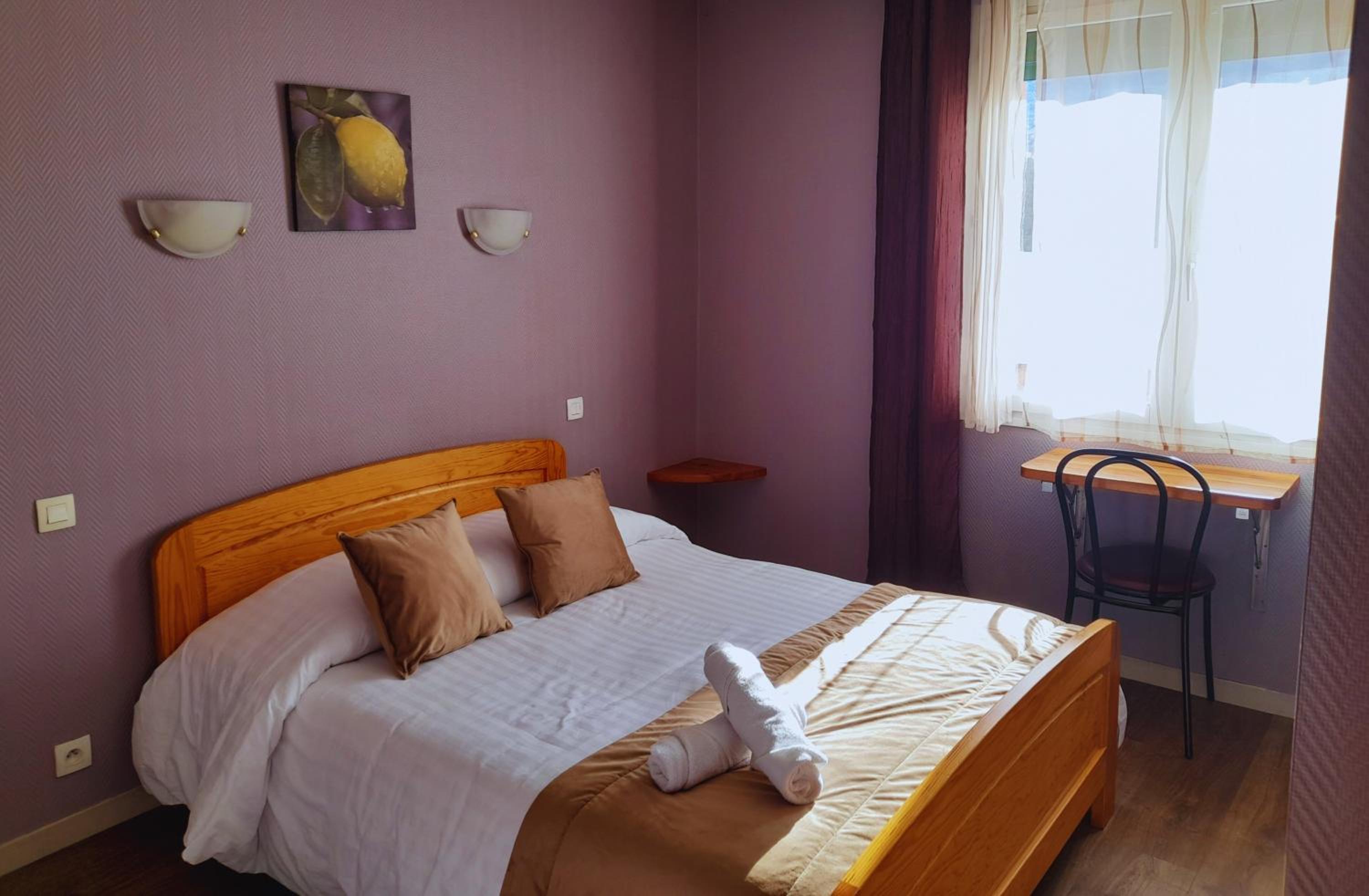 Double Room - Photo 3