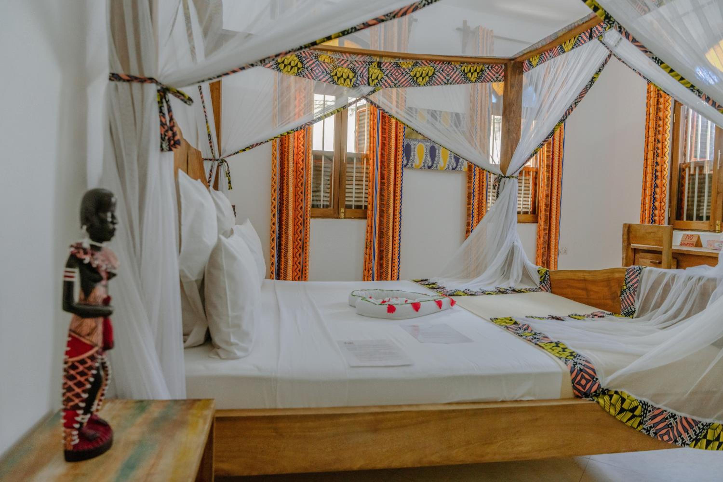 Deluxe Double Room - Photo 8