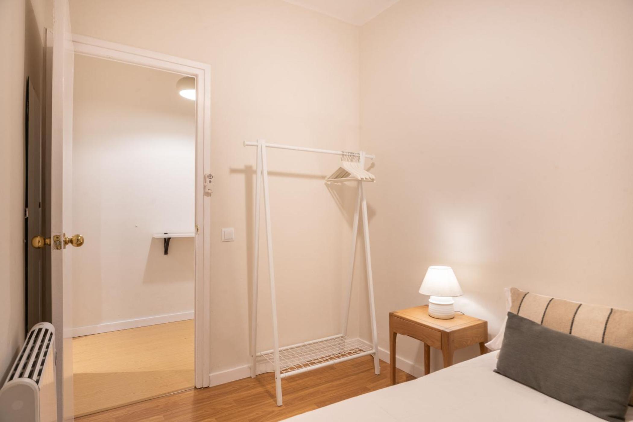 Three-Bedroom Apartment photo 2
