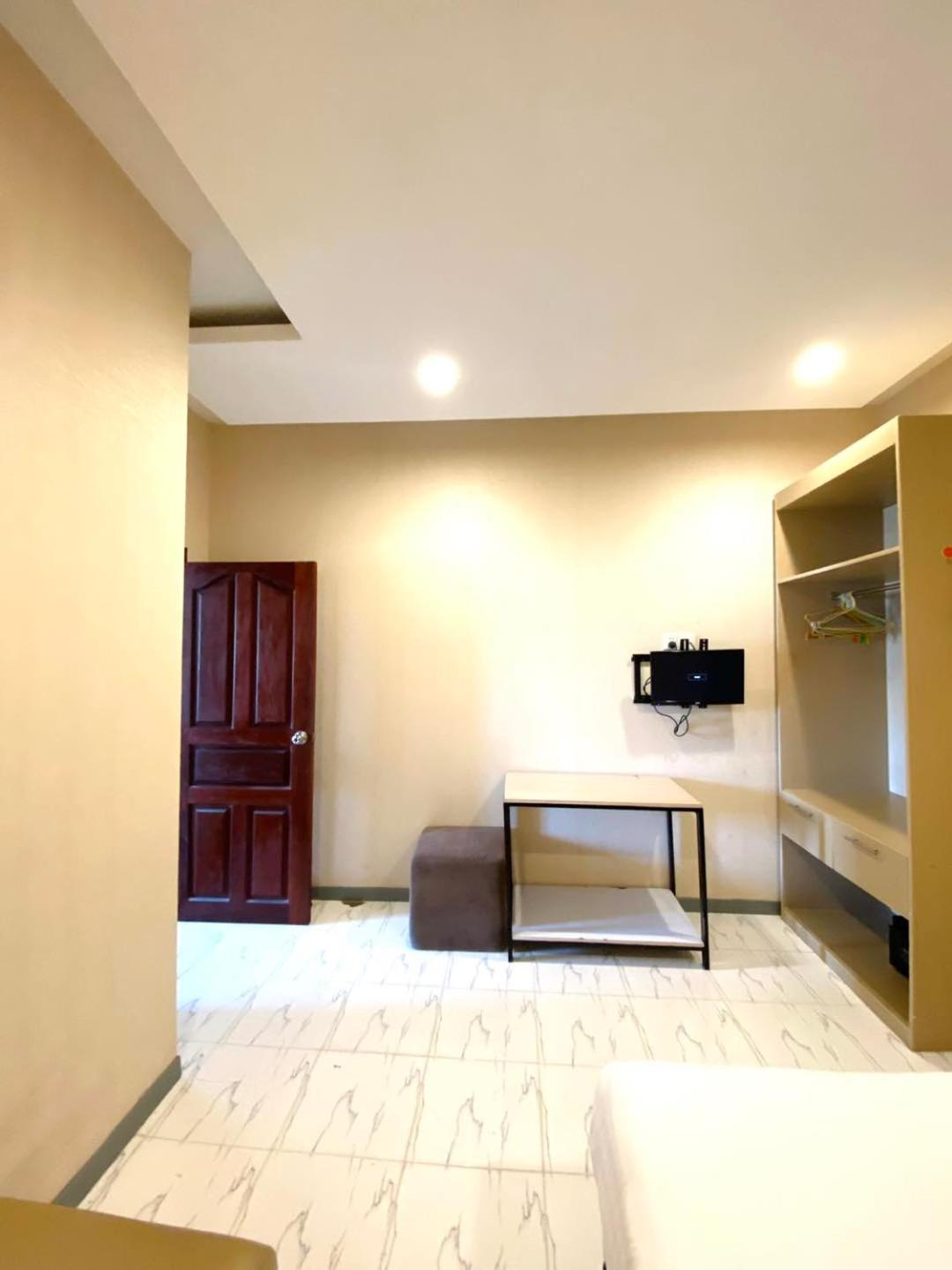 Two-Bedroom Apartment - Photo 6