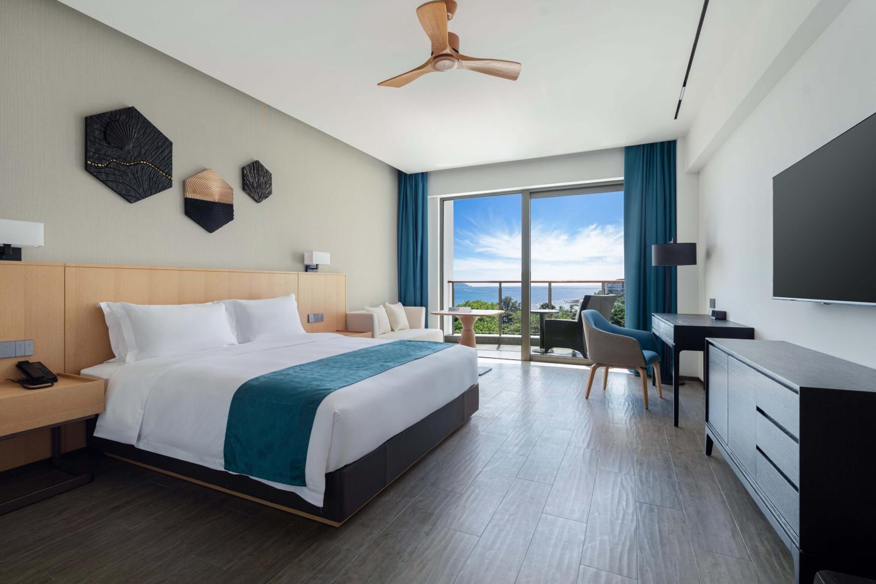Deluxe Sea View King Room