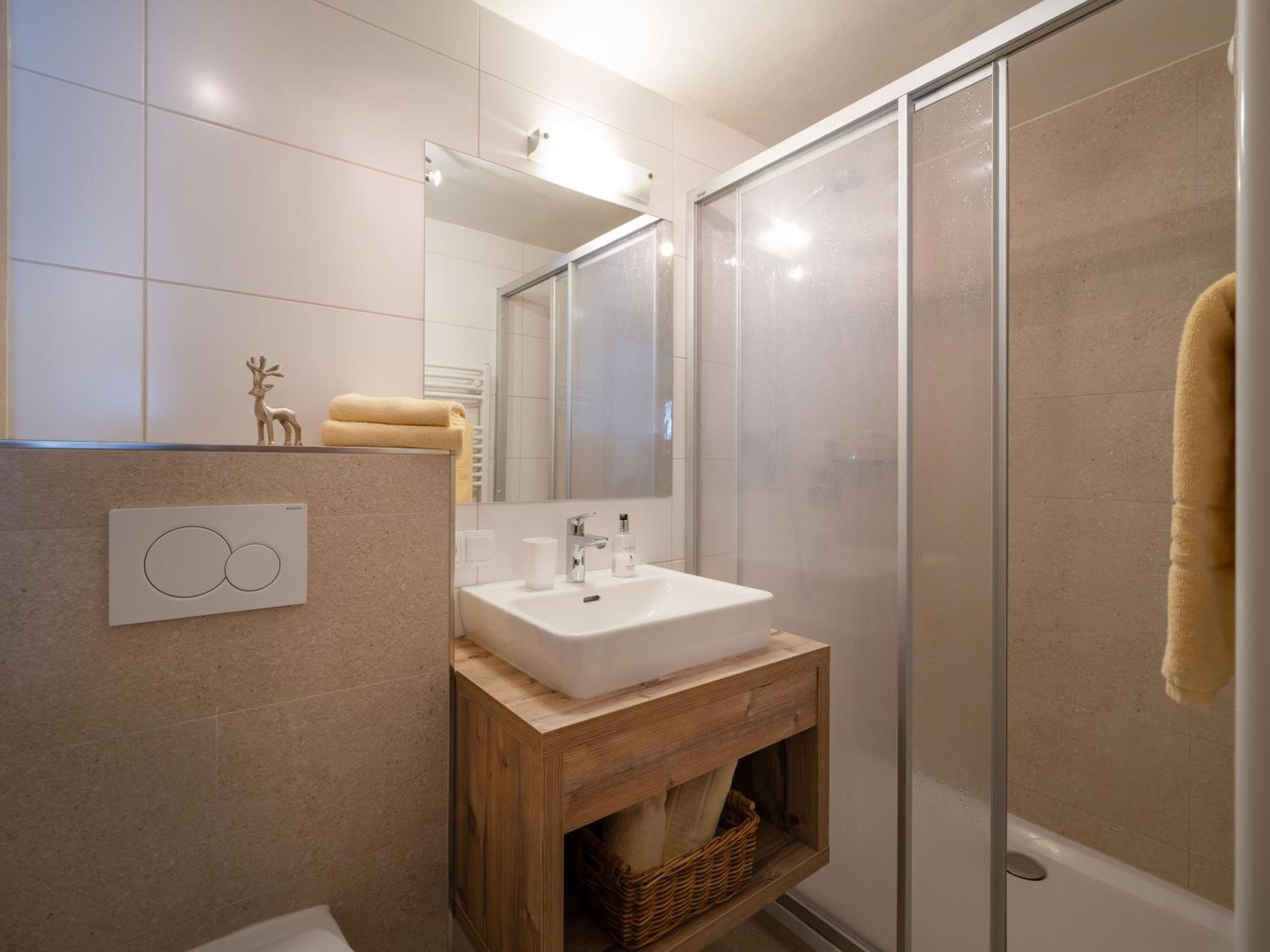 One-Bedroom Apartment Type M photo 2