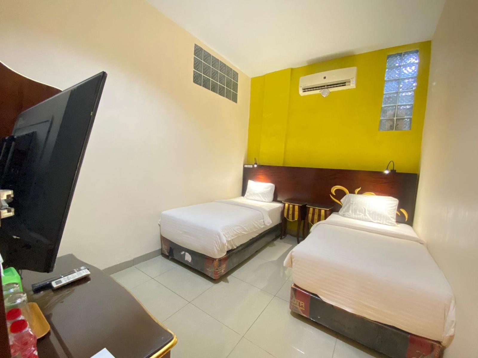 Deluxe Room - Photo 5