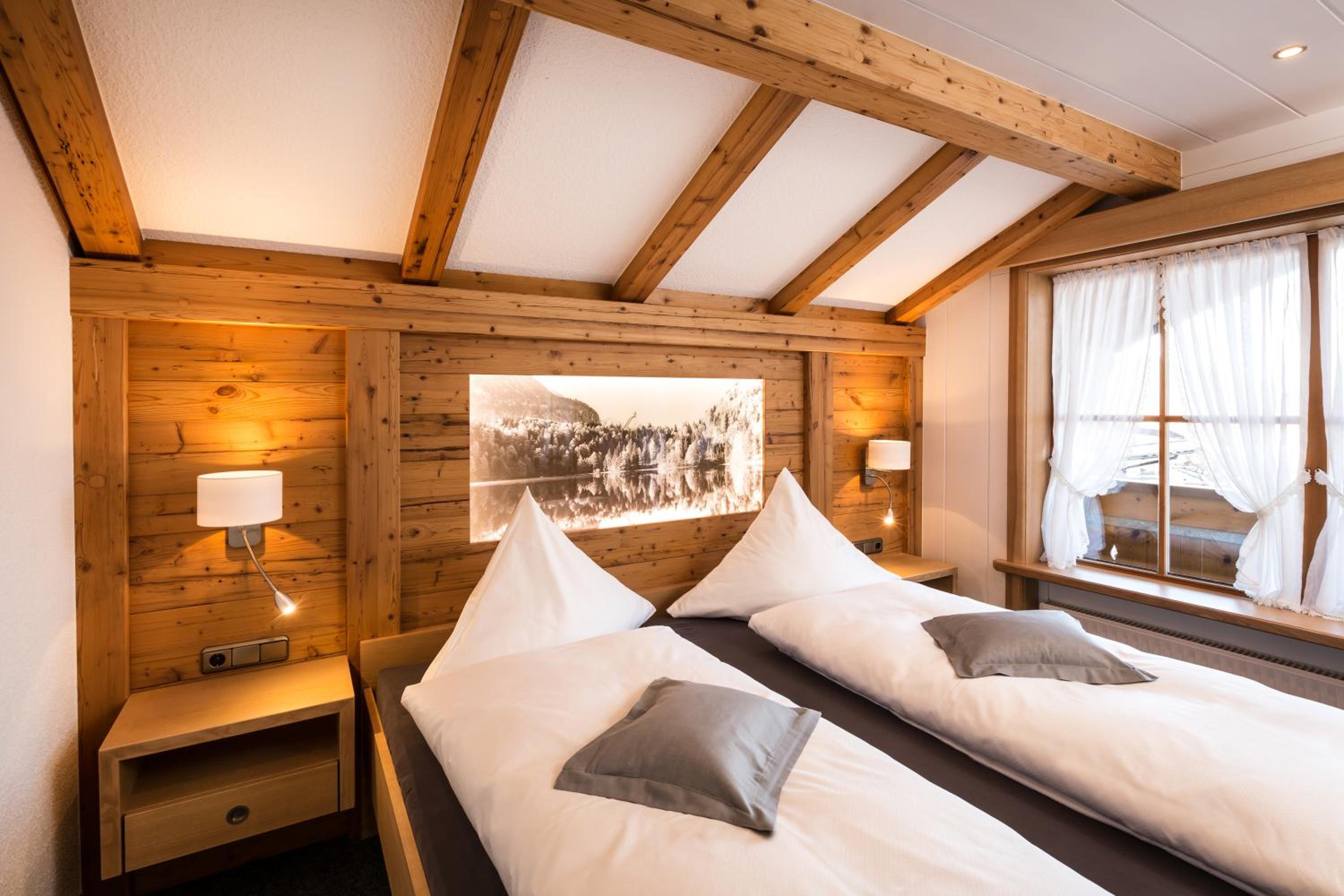 Classic One-Bedroom Apartment with King Bed photo 1