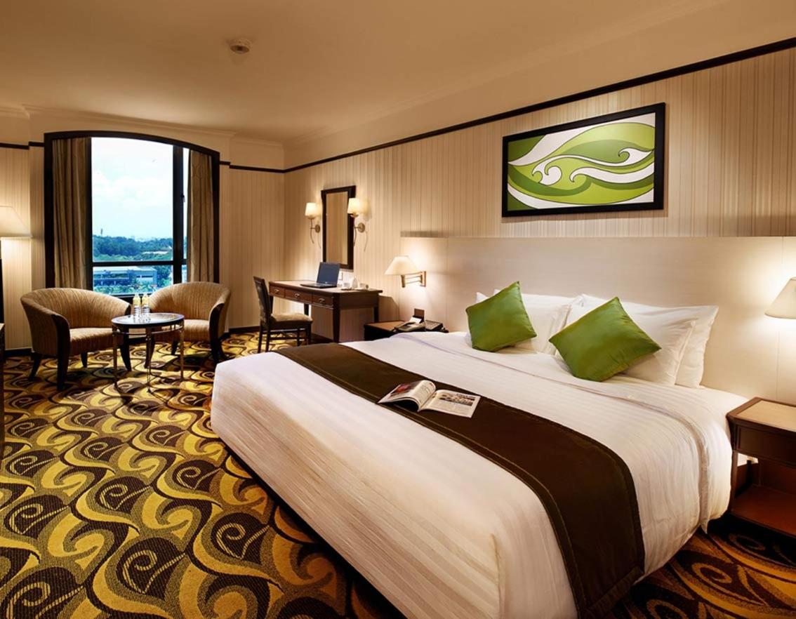 Deluxe Room - Photo 2