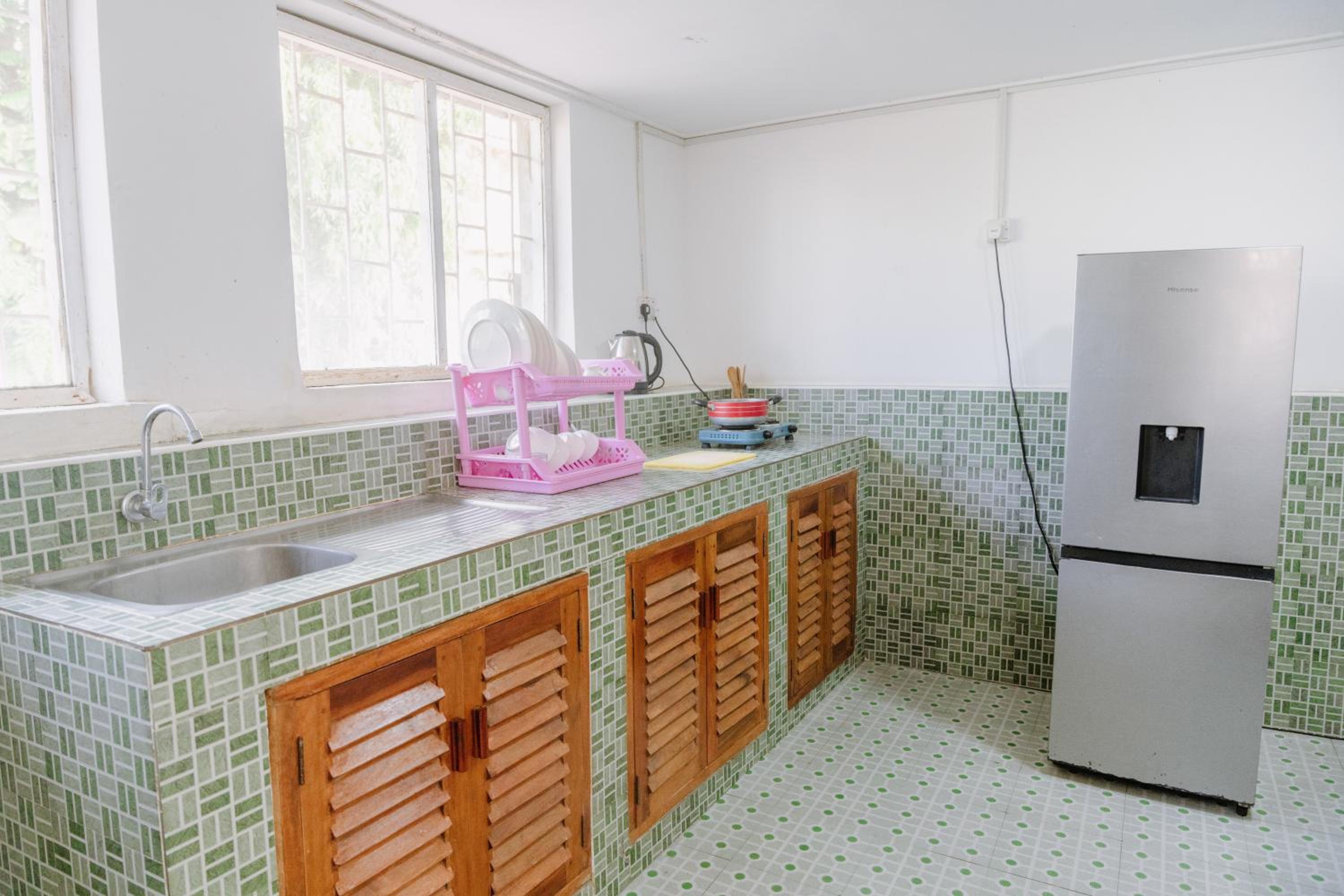 Double Room with Private Bathroom - Photo 10