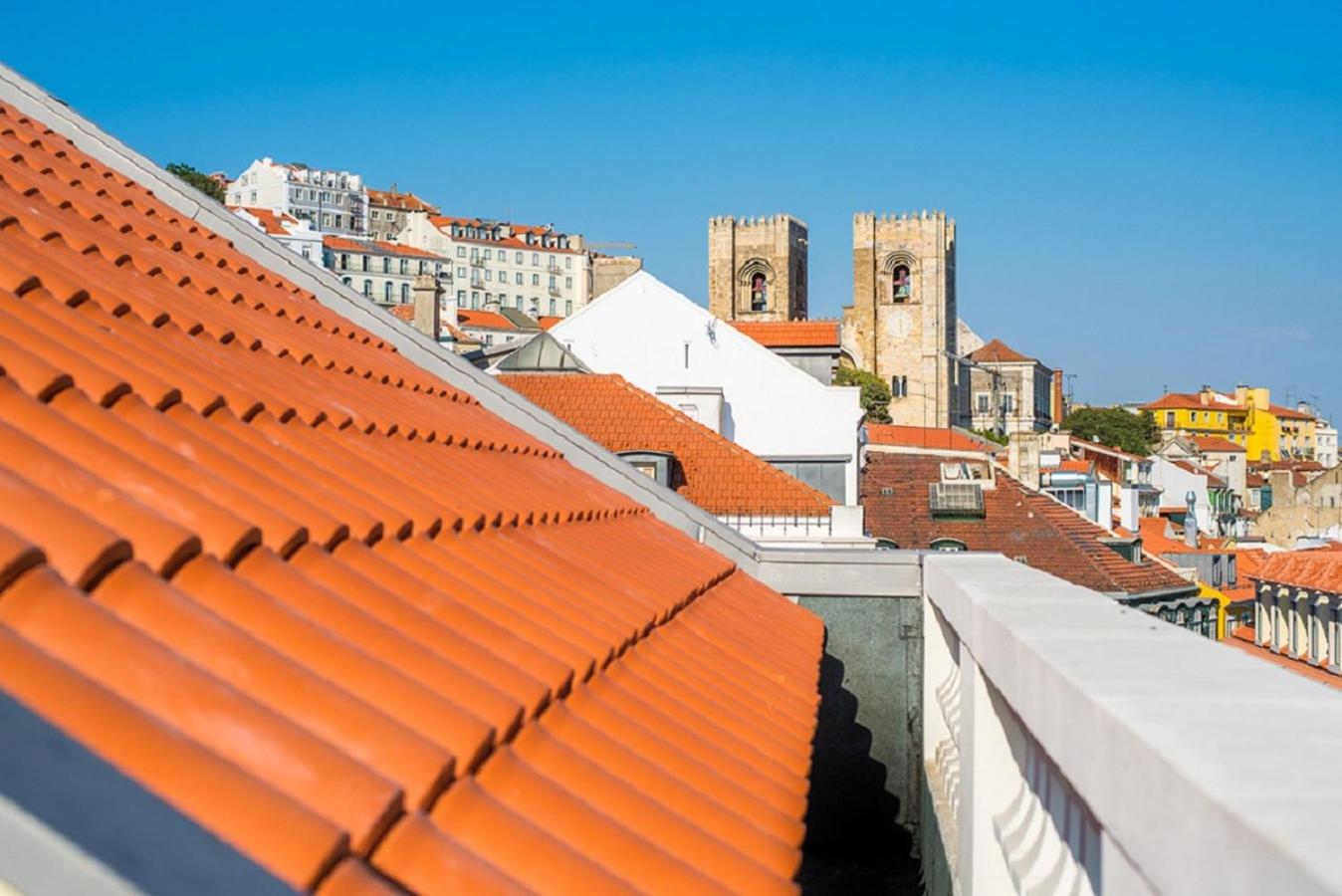 CR Superior Rooftop photo 2