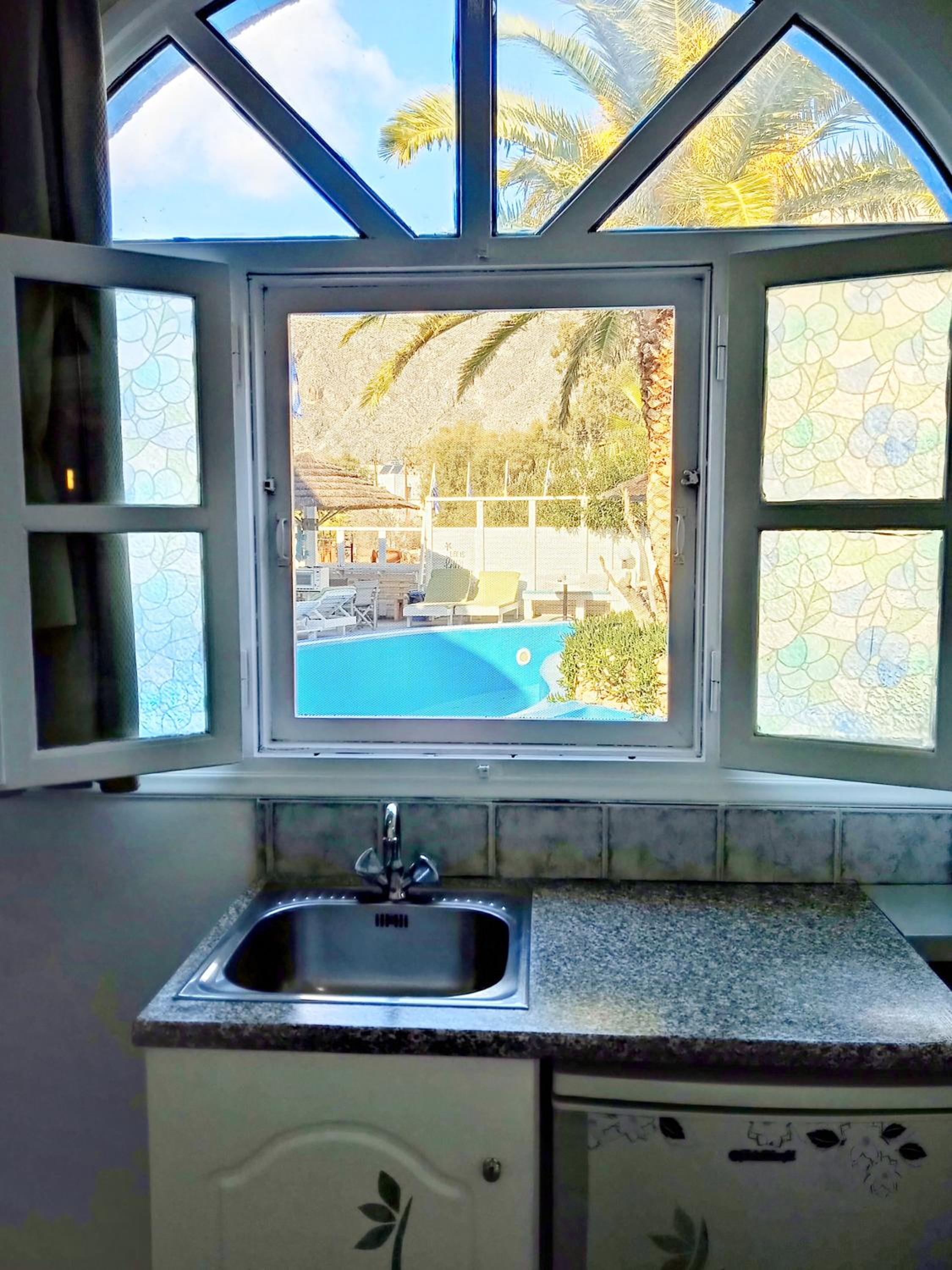 Studio with Pool View - Photo 15