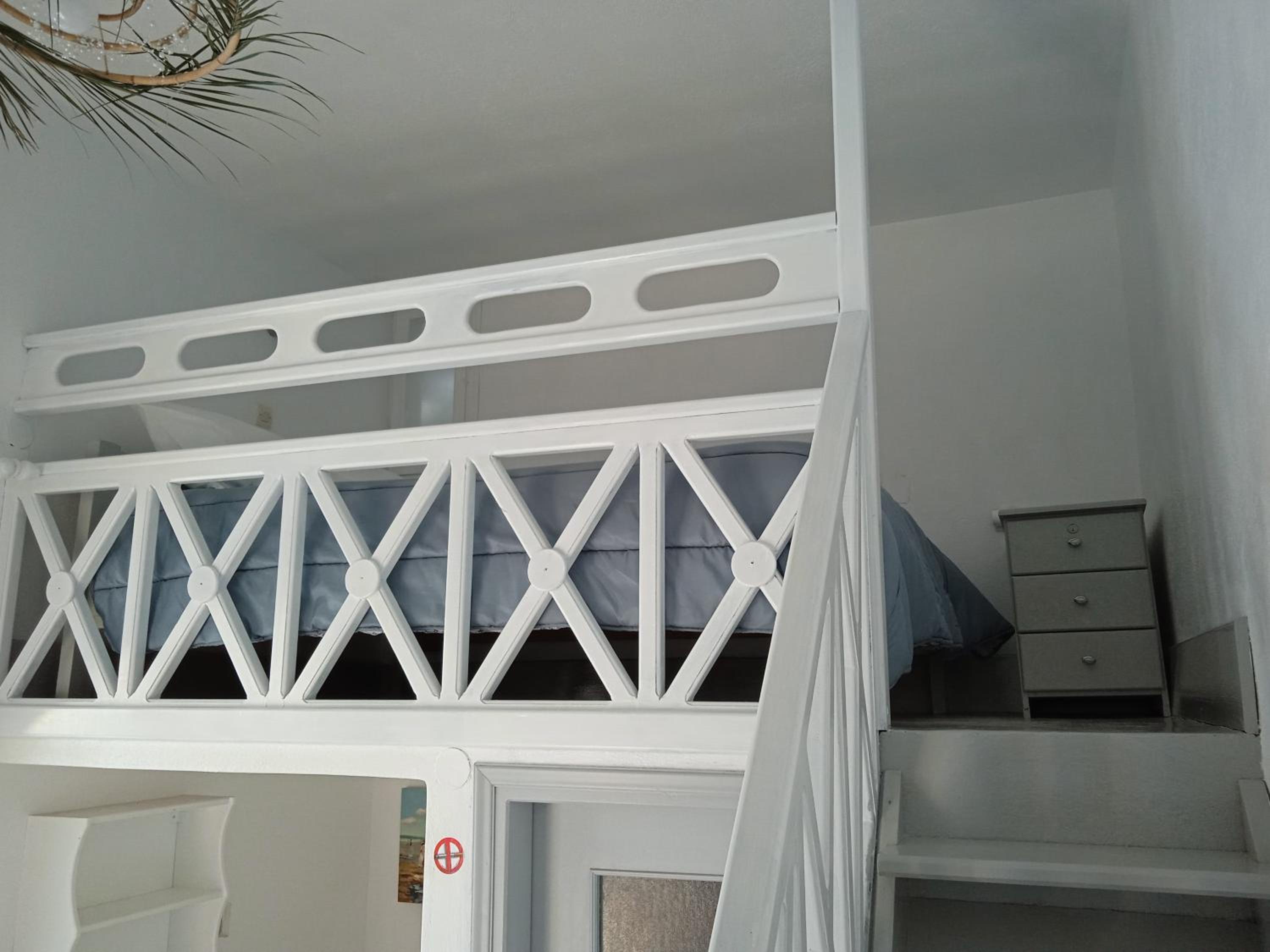 Studio with Pool View - Photo 1
