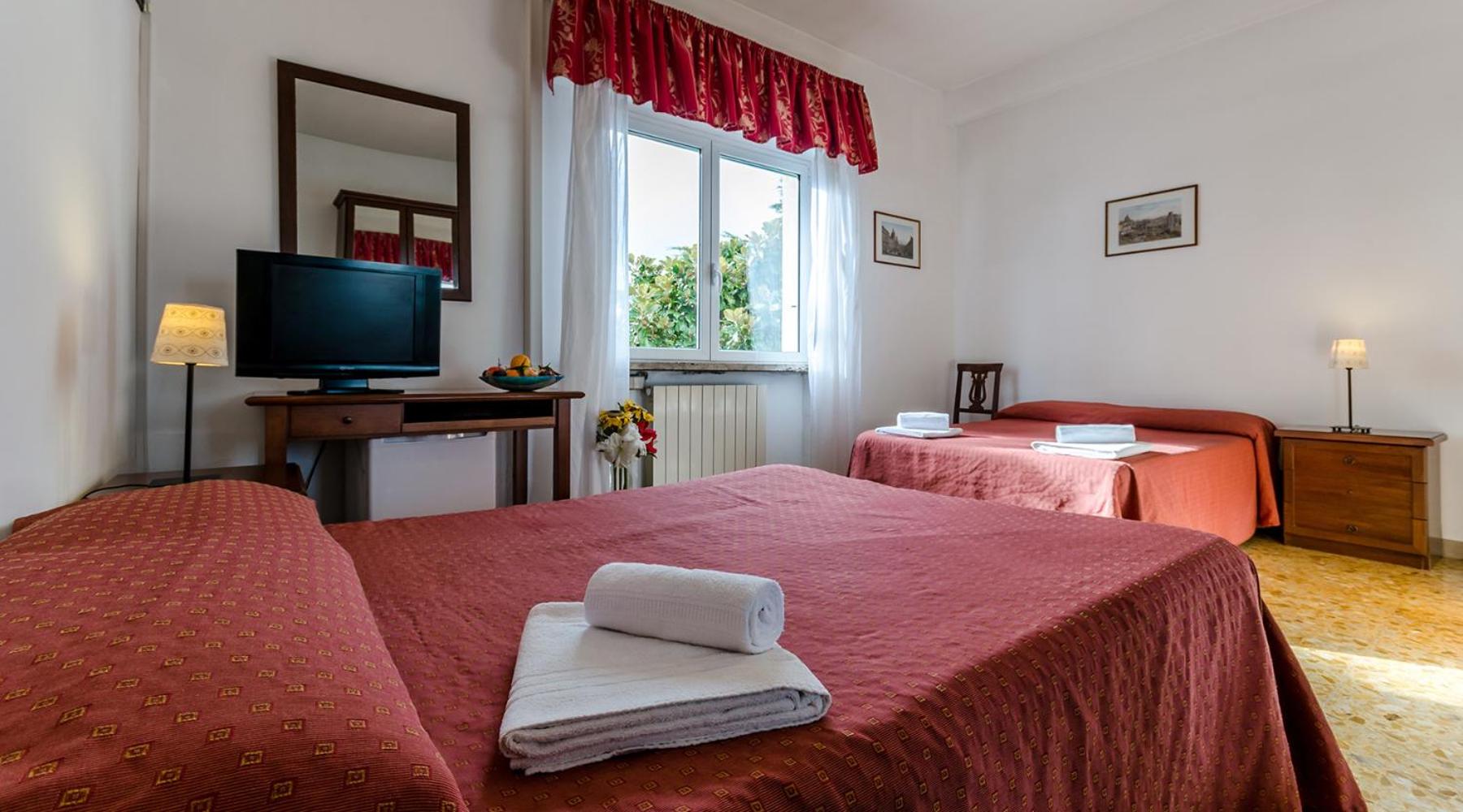 Triple Room photo 2