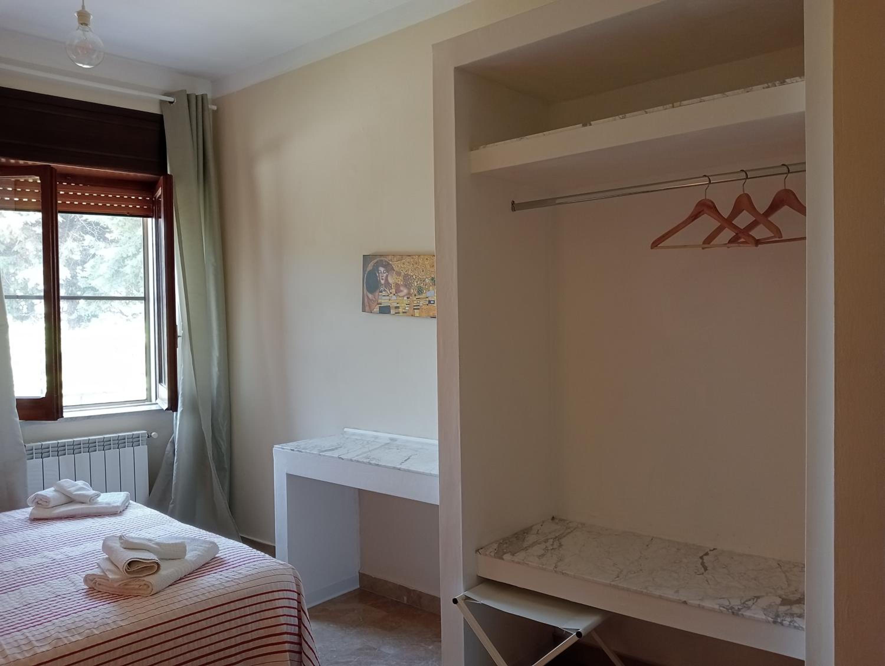 Two-Bedroom Apartment with Balcony photo 2