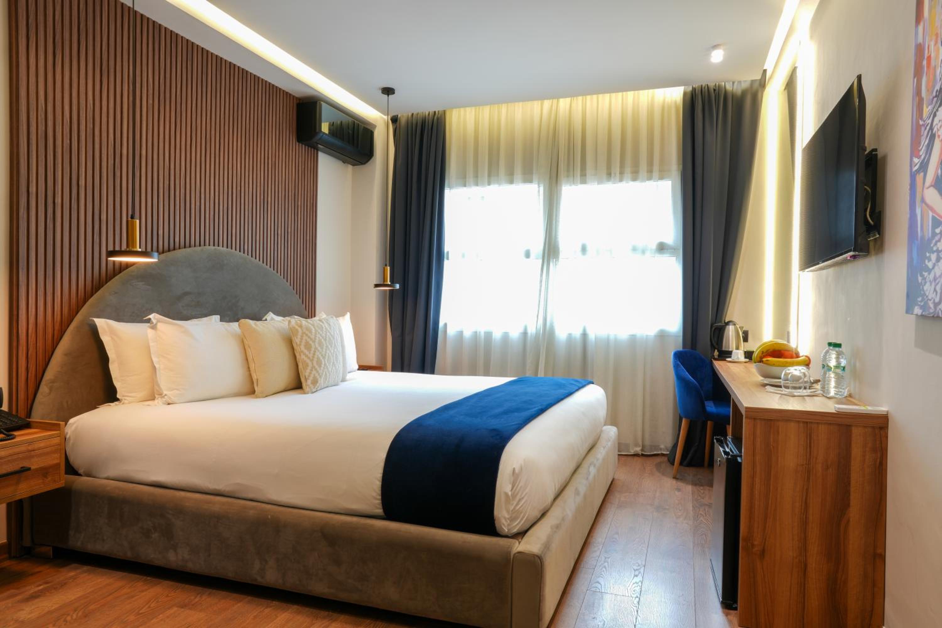 Double Room - Photo 5