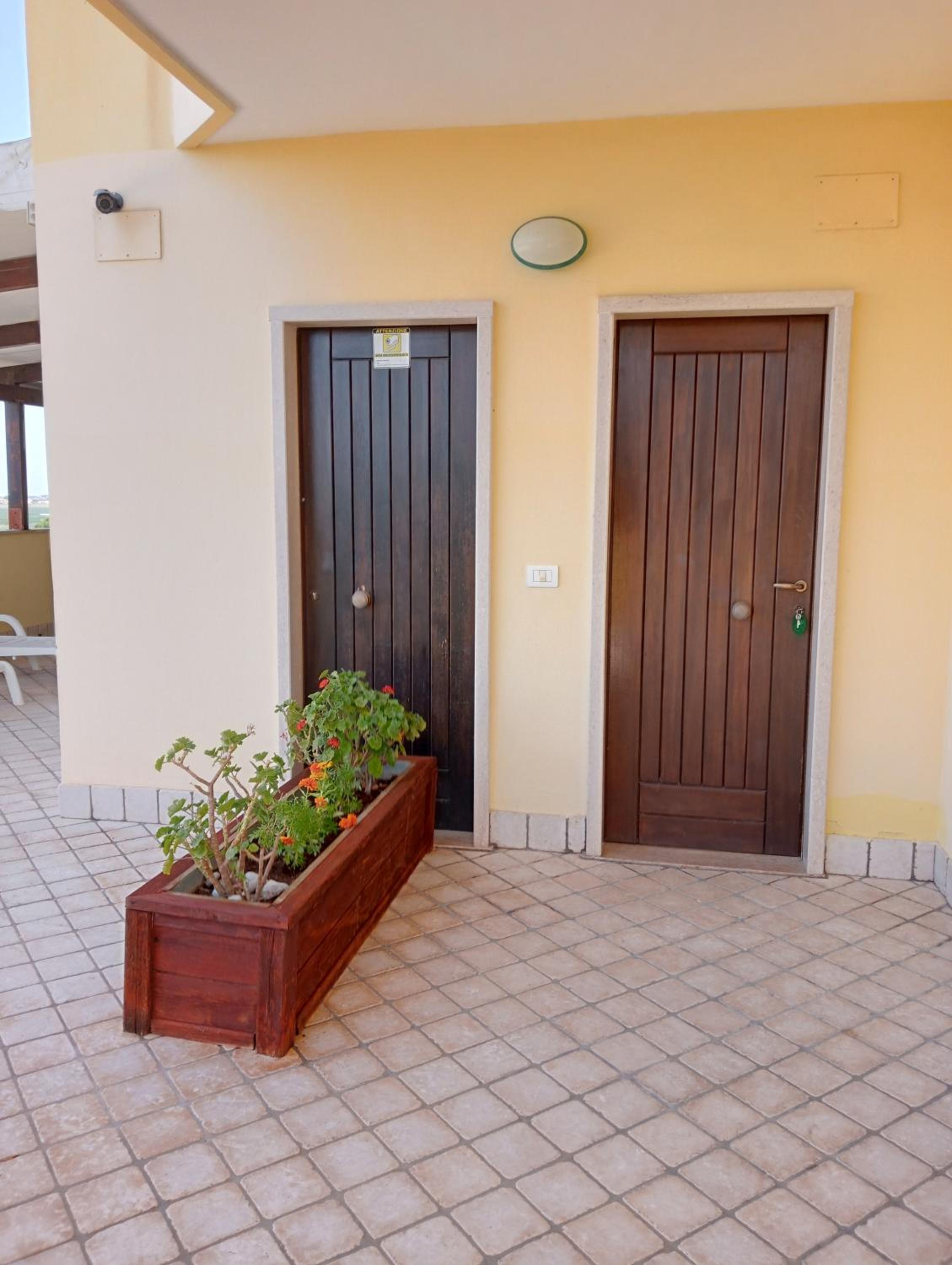 Annex Two-Bedroom Apartment with Sea View photo 3
