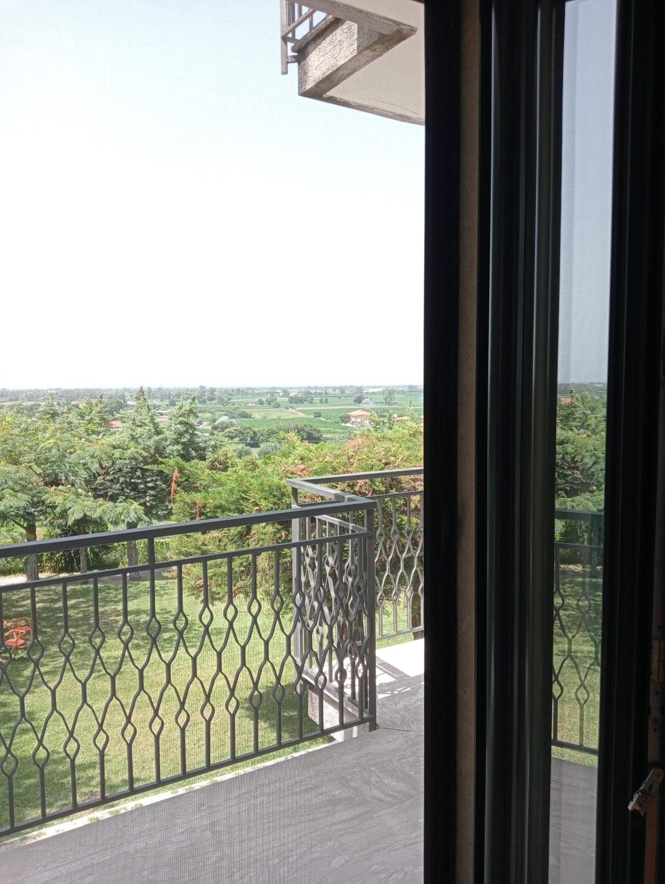 One-Bedroom Apartment and Sea View photo 3