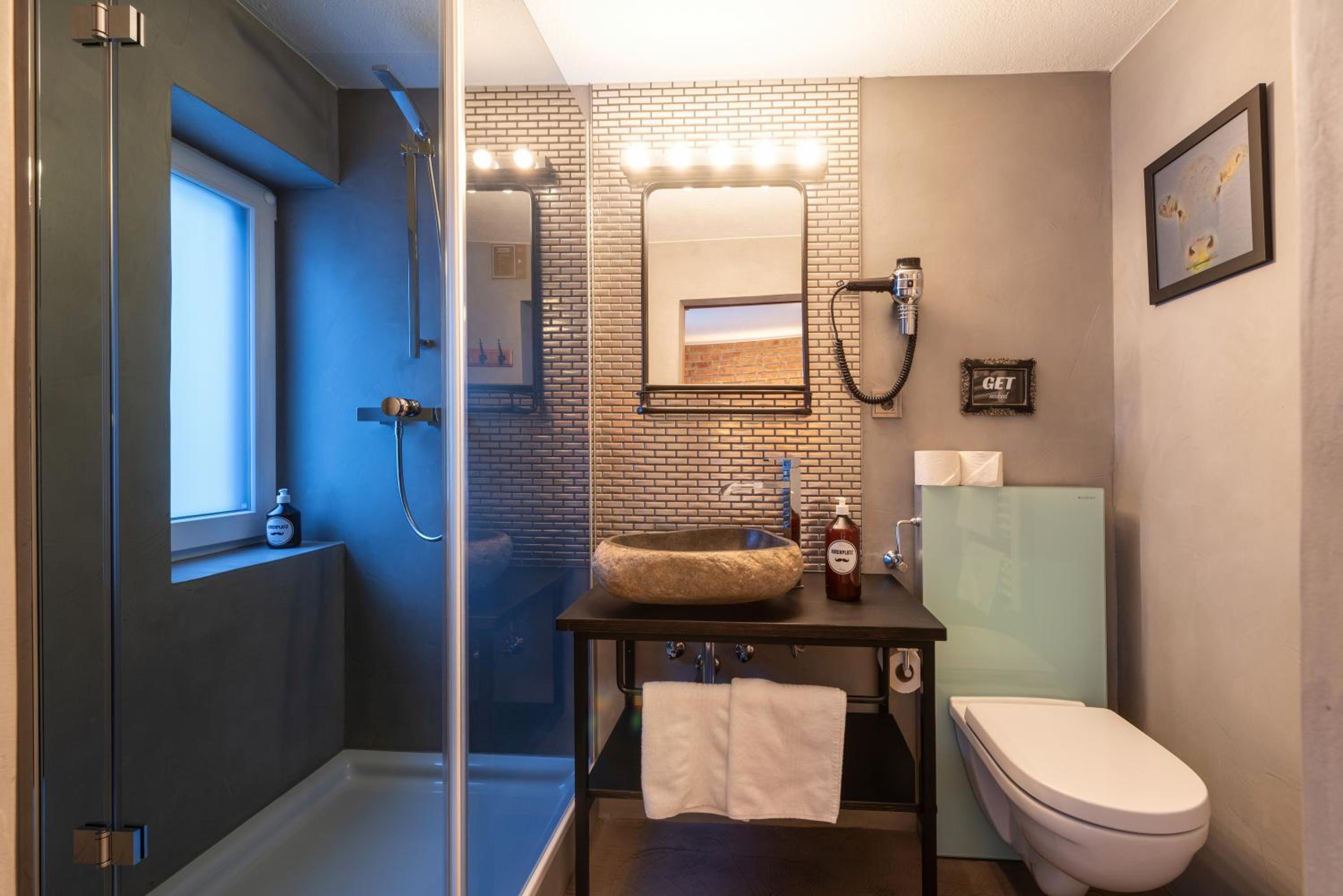 Small Double or Twin Room photo 2