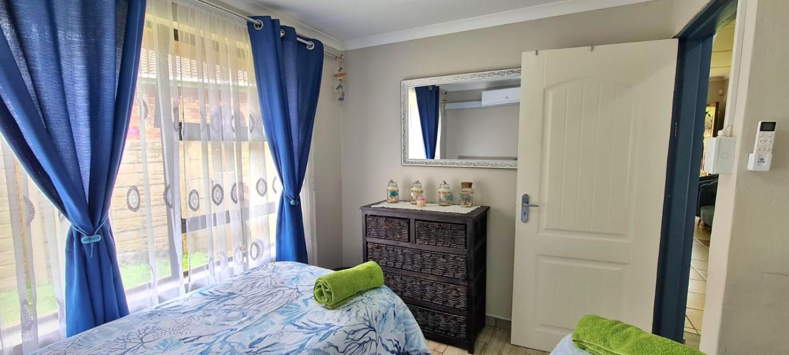 Three-Bedroom Apartment - Photo 12