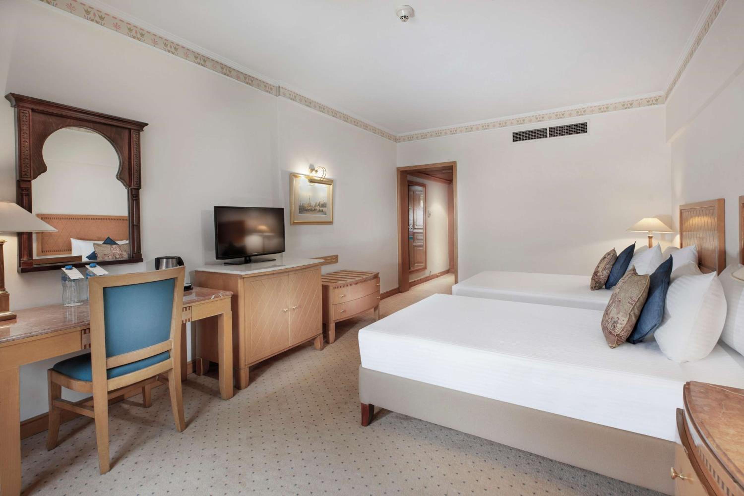 Classic Room City View photo 2