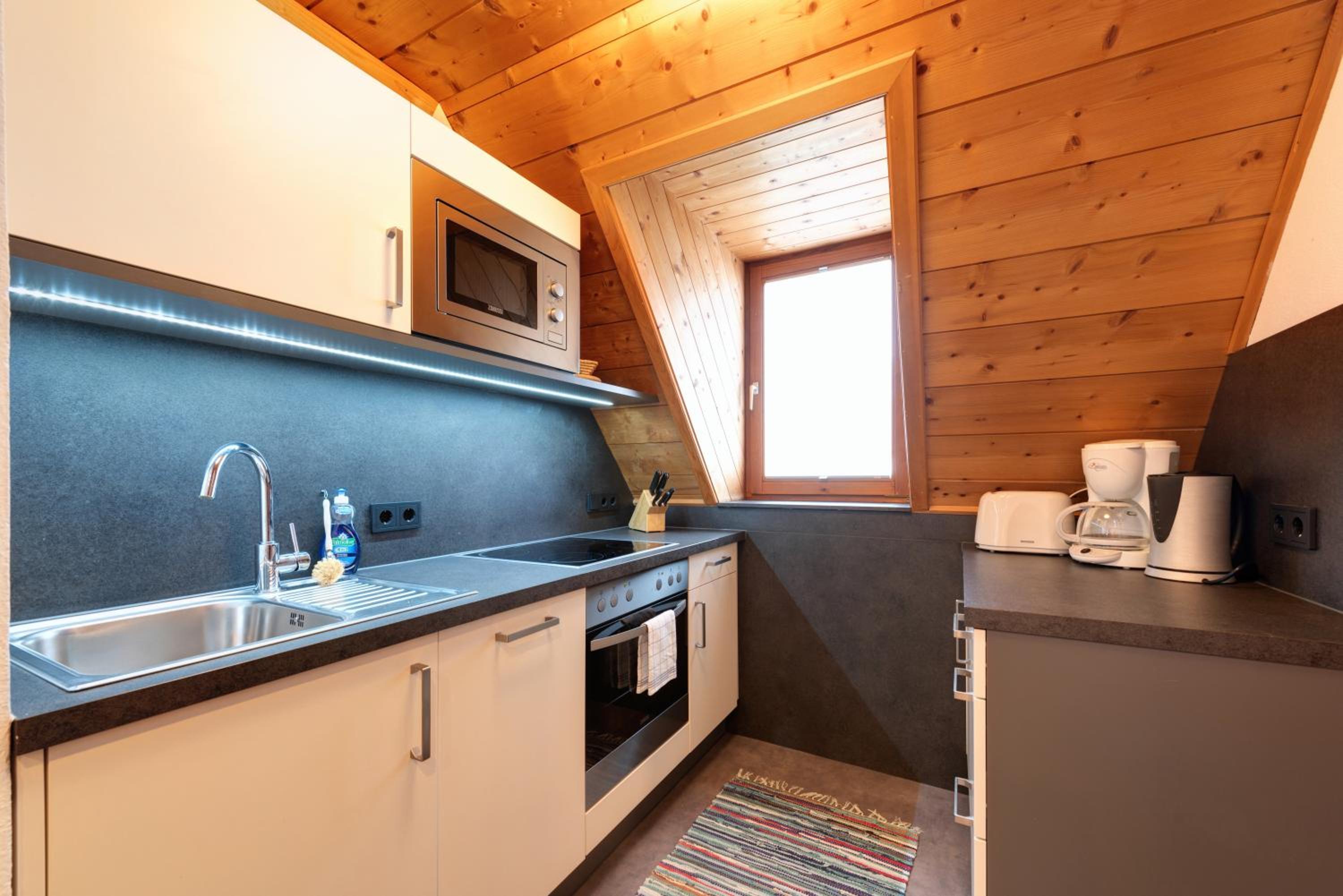 Two-Bedroom Apartment (4 Adults) photo 3