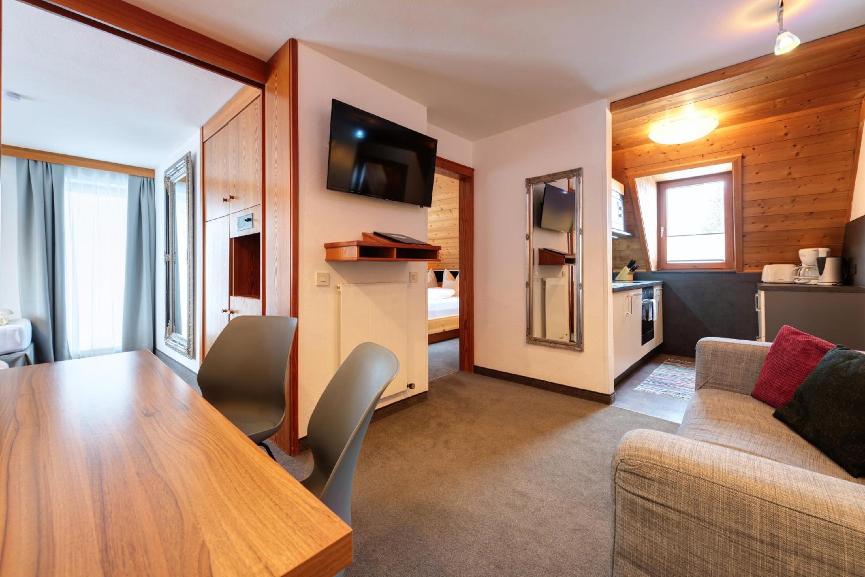Two-Bedroom Apartment (4 Adults) photo 1