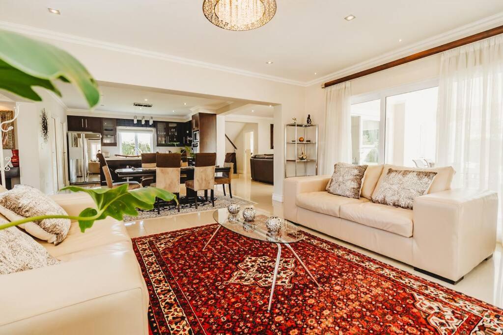 Four-Bedroom House photo 1