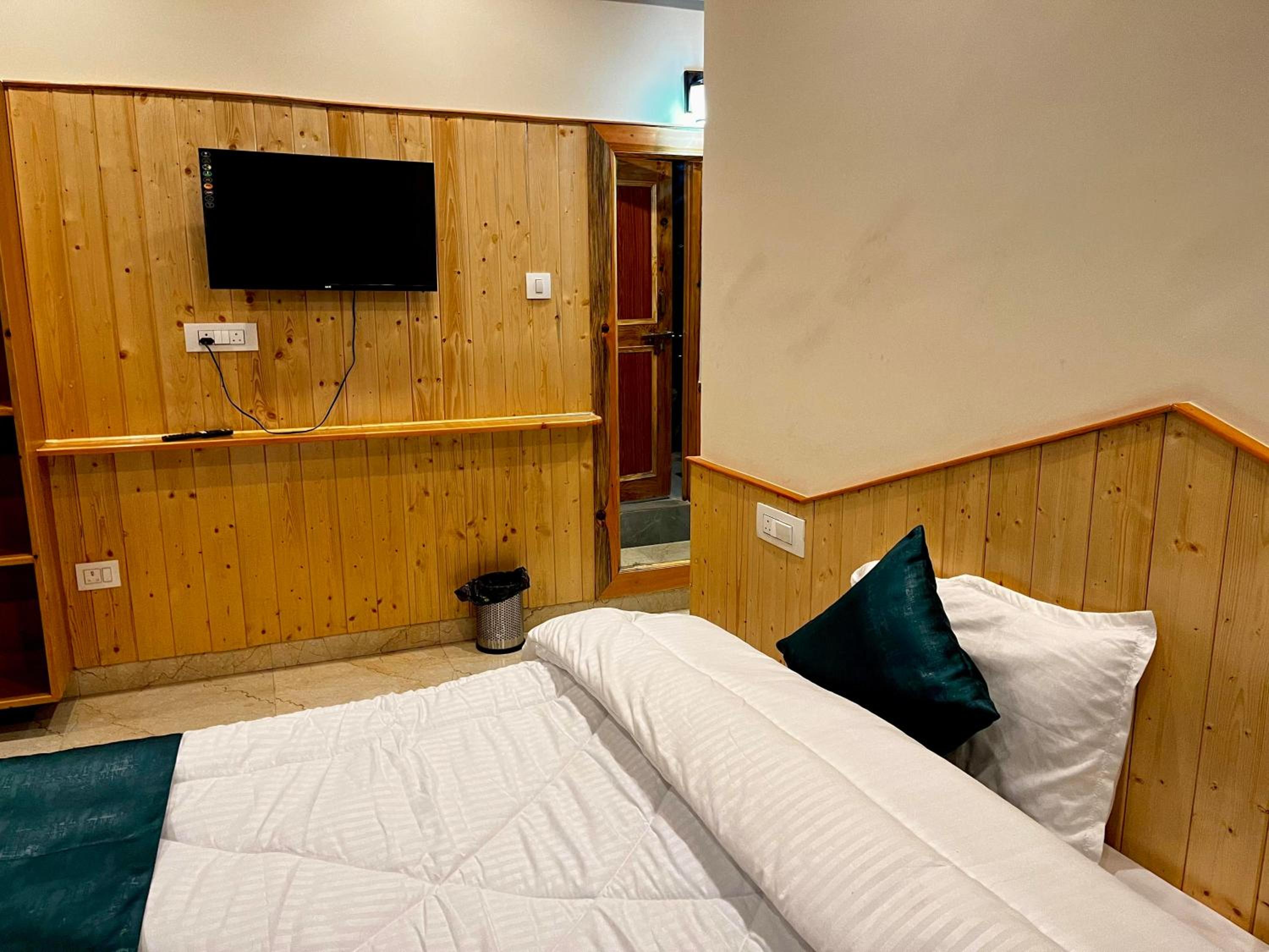 King Room with Balcony photo 3