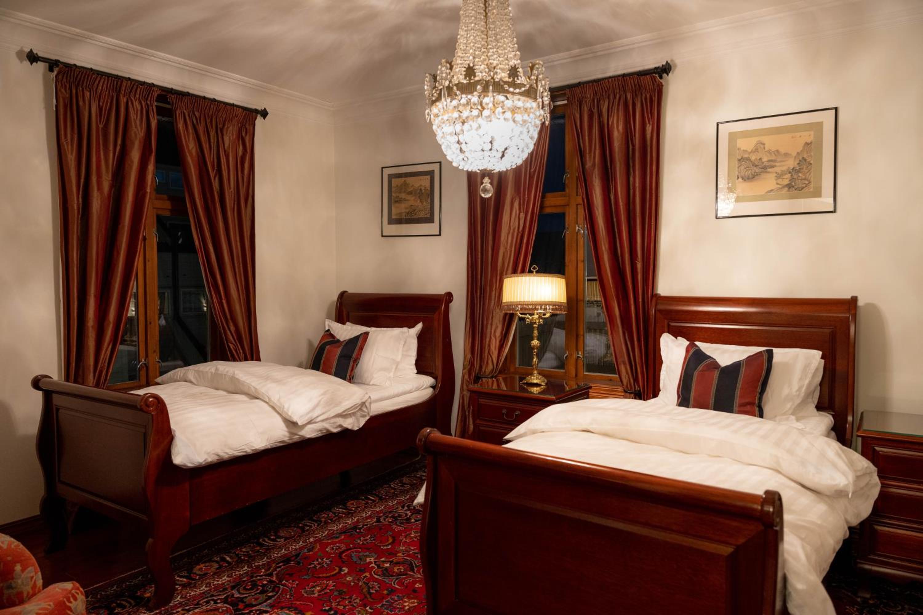 Deluxe Double or Twin Room with Balcony - Photo 4