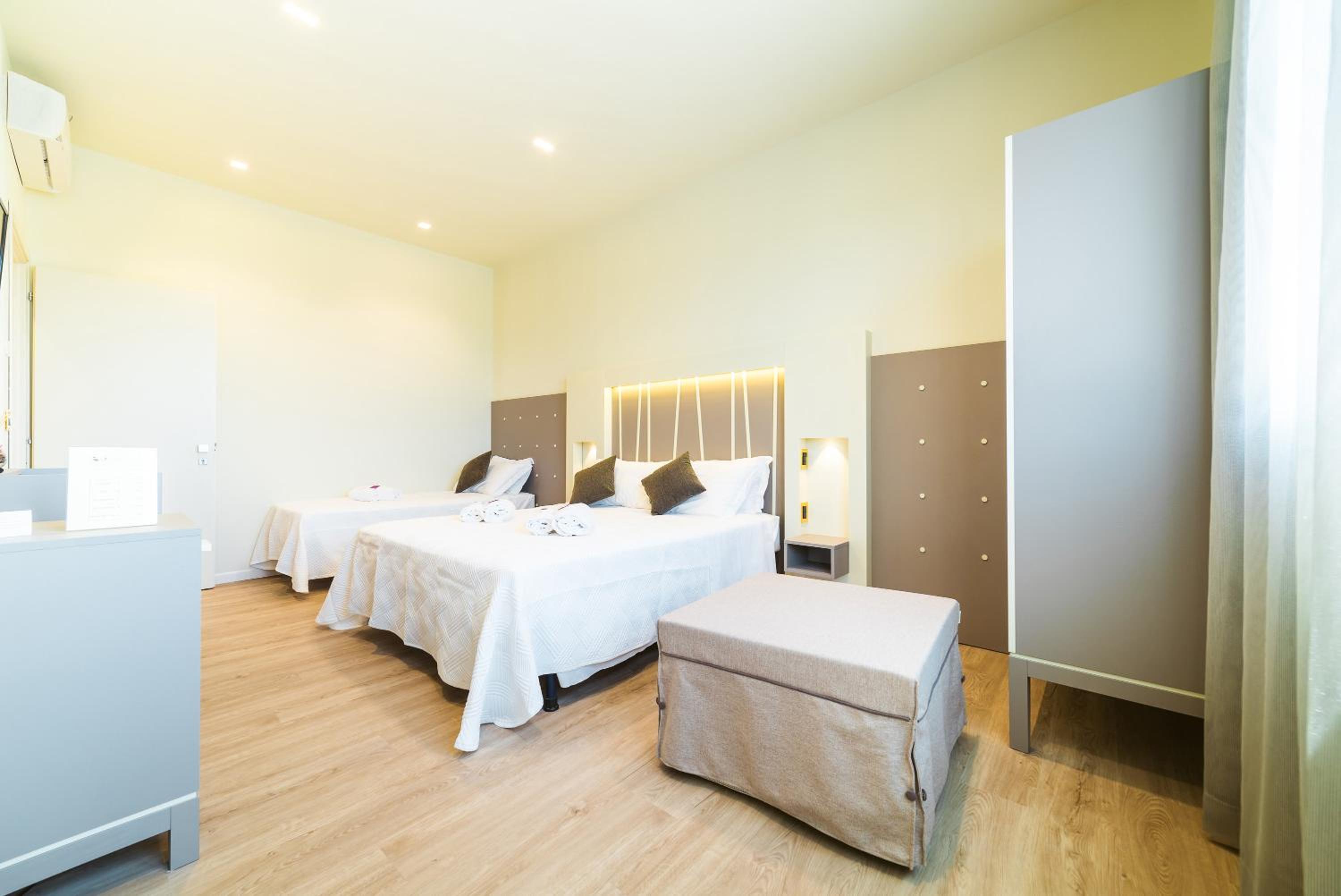 Triple Room