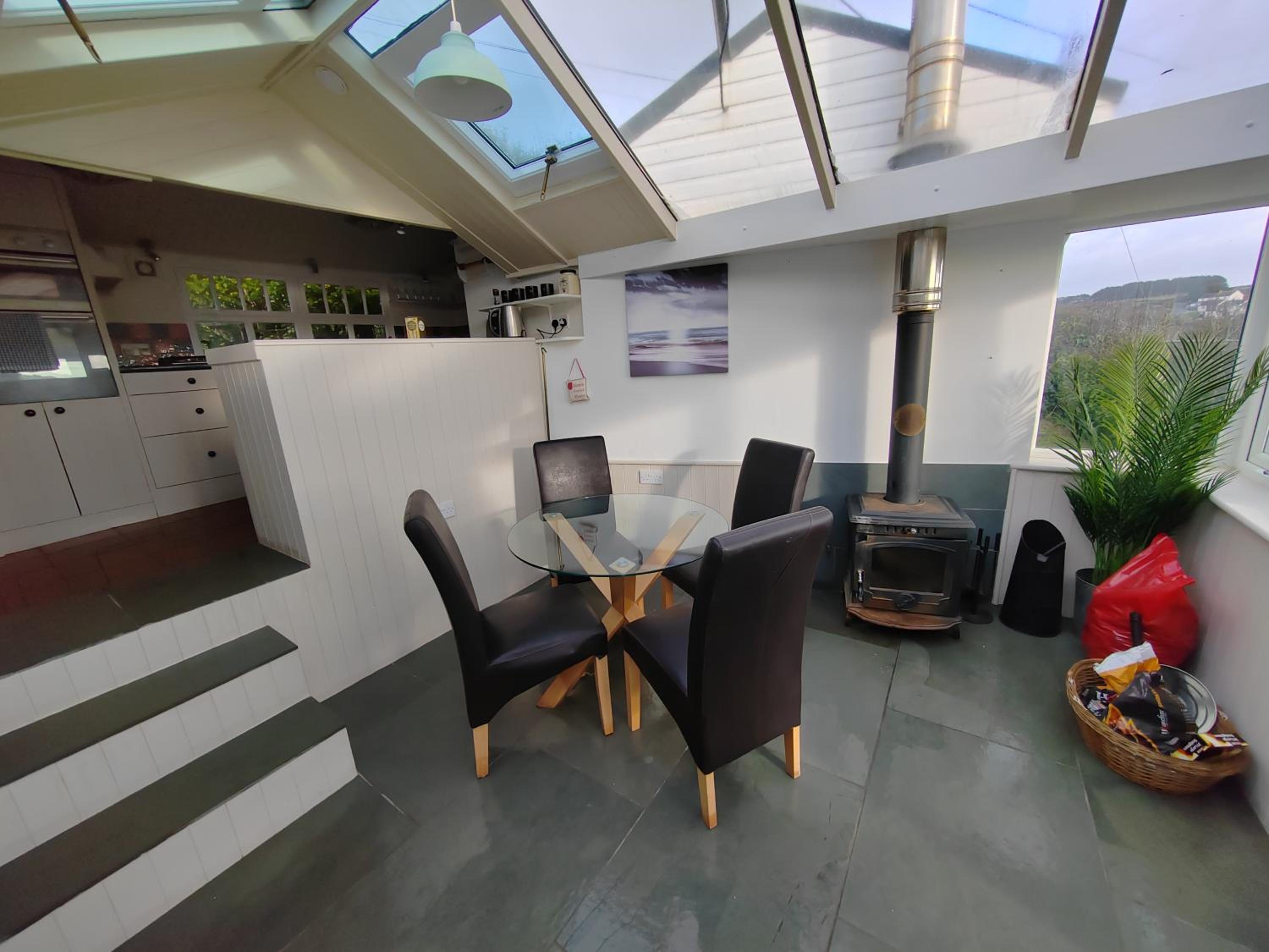 One-Bedroom House photo 3