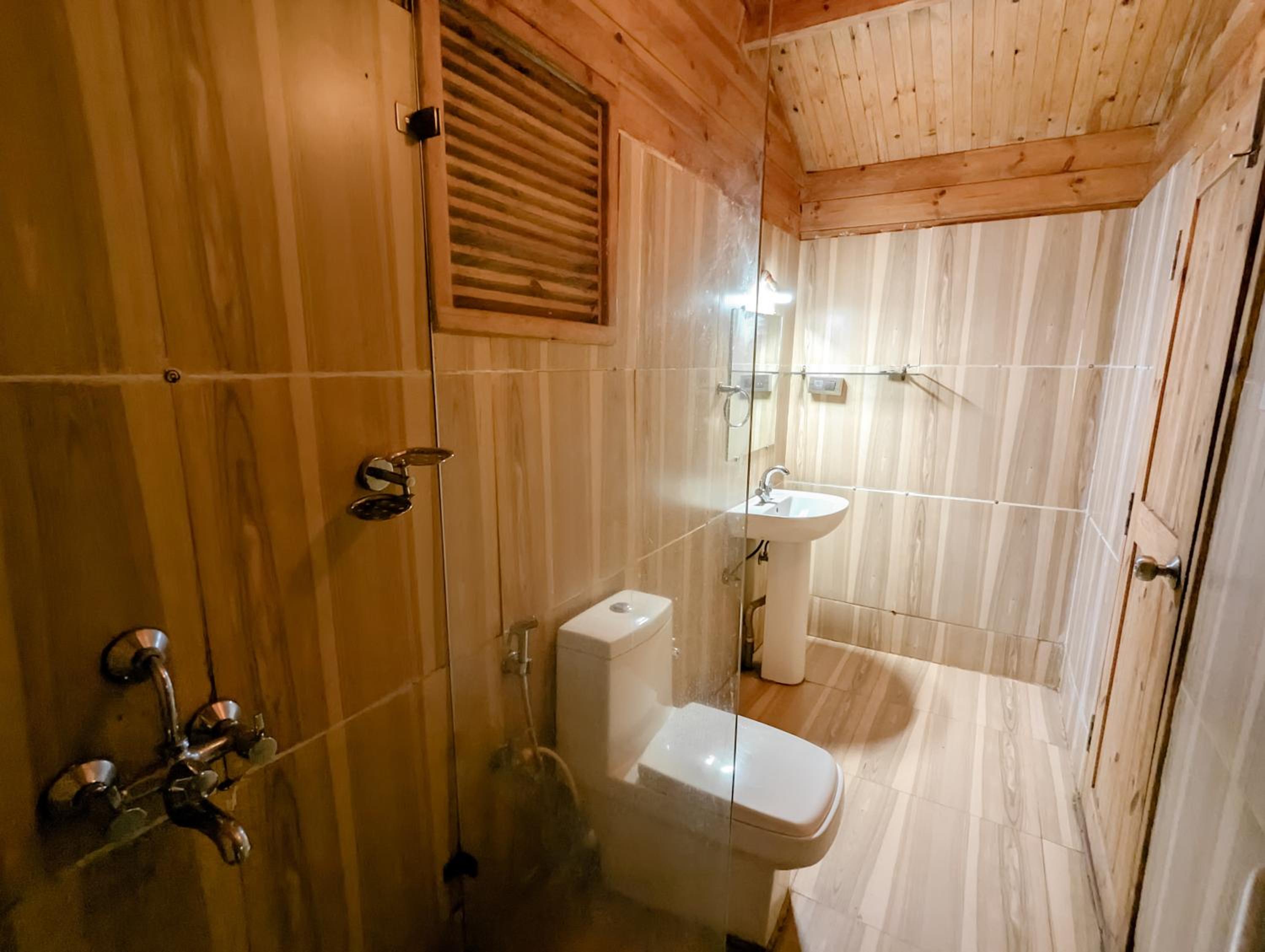 Standard Double Room with Fan photo 3