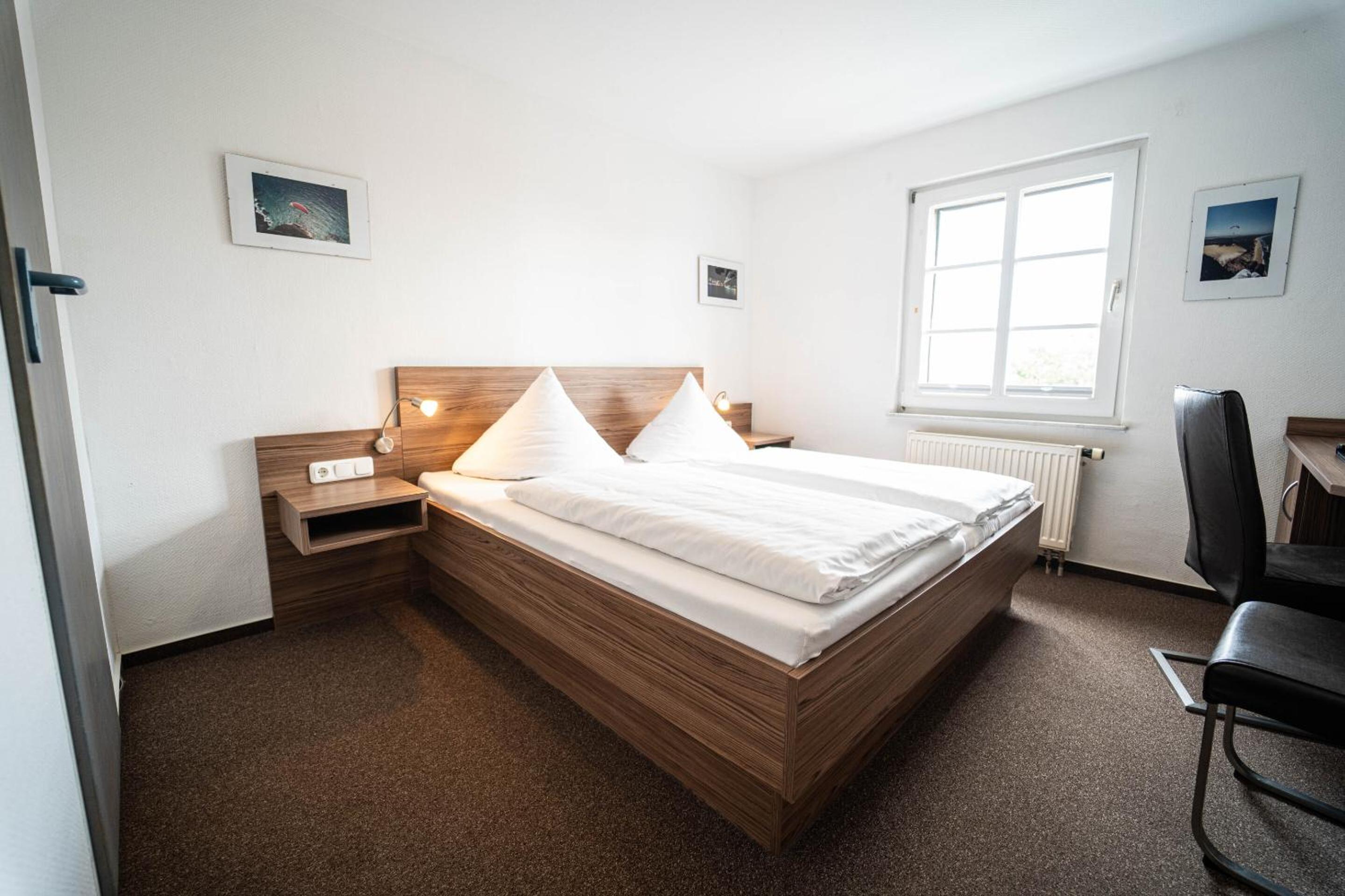 Standard Double Room - Photo 19