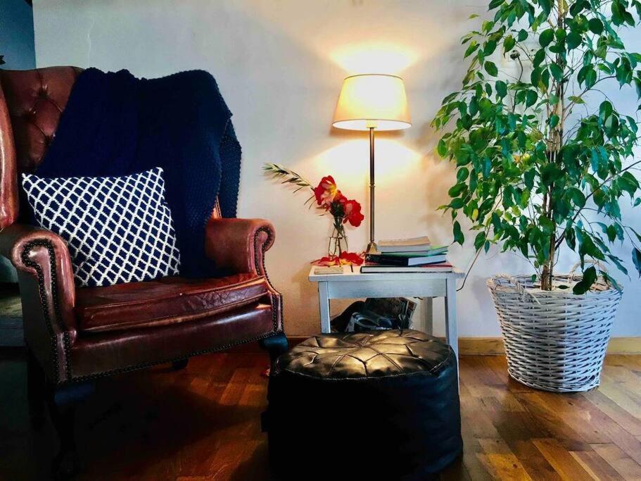 Three-Bedroom House photo 3