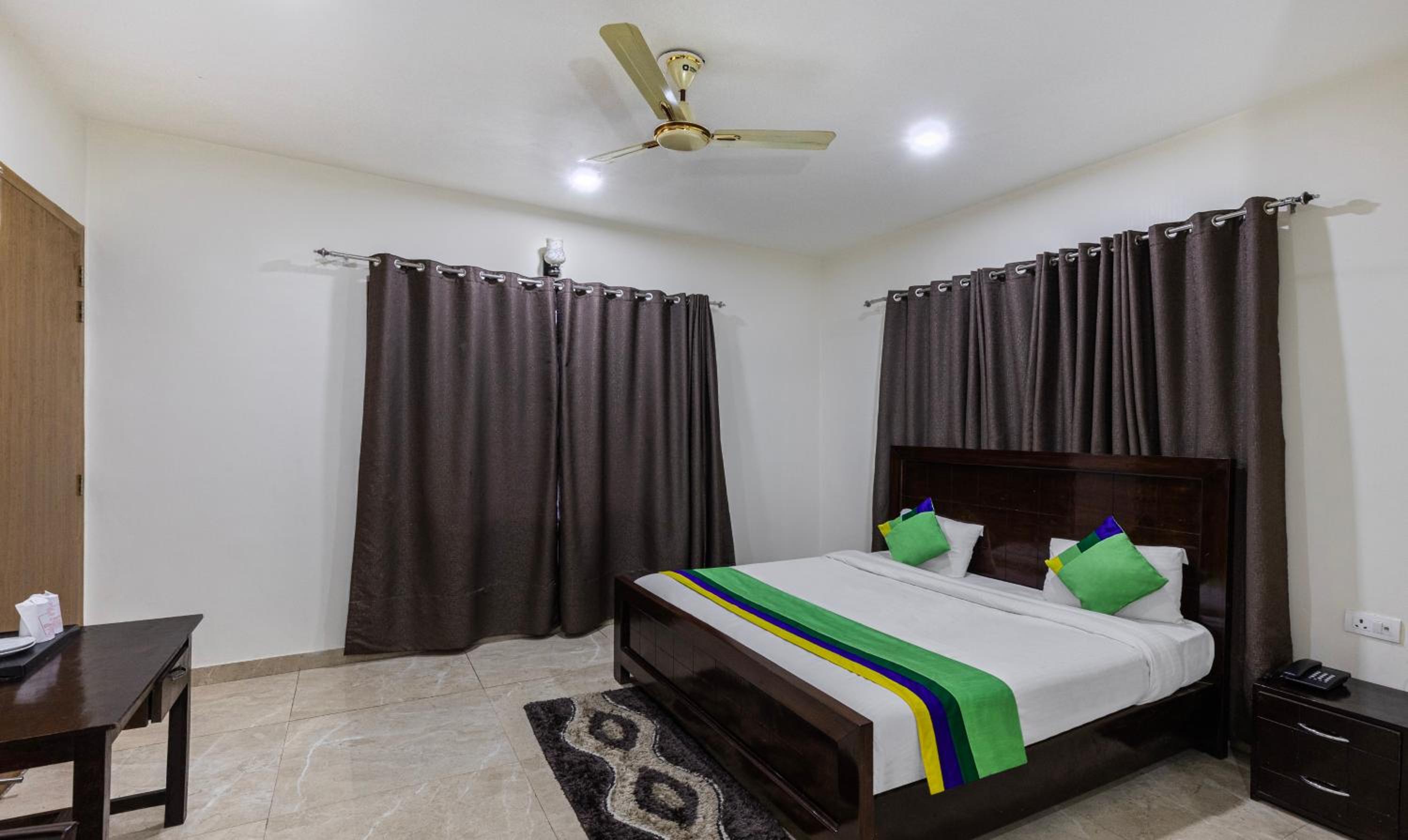 Economy Room	 photo 2
