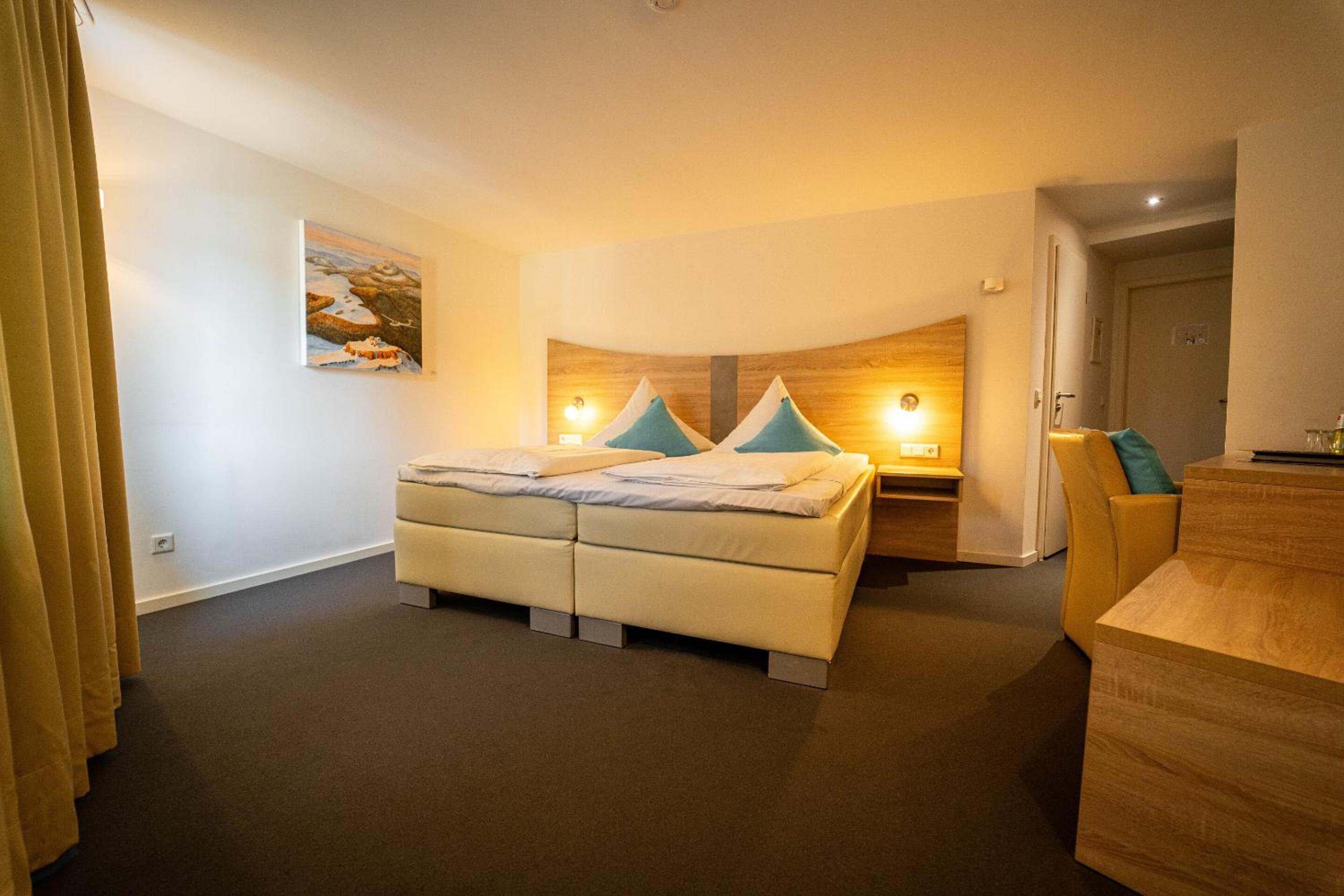 Standard Double Room - Photo 14