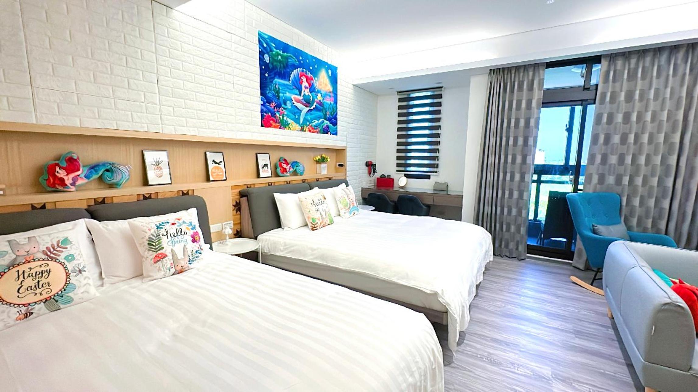 Four-Bedroom House photo 1
