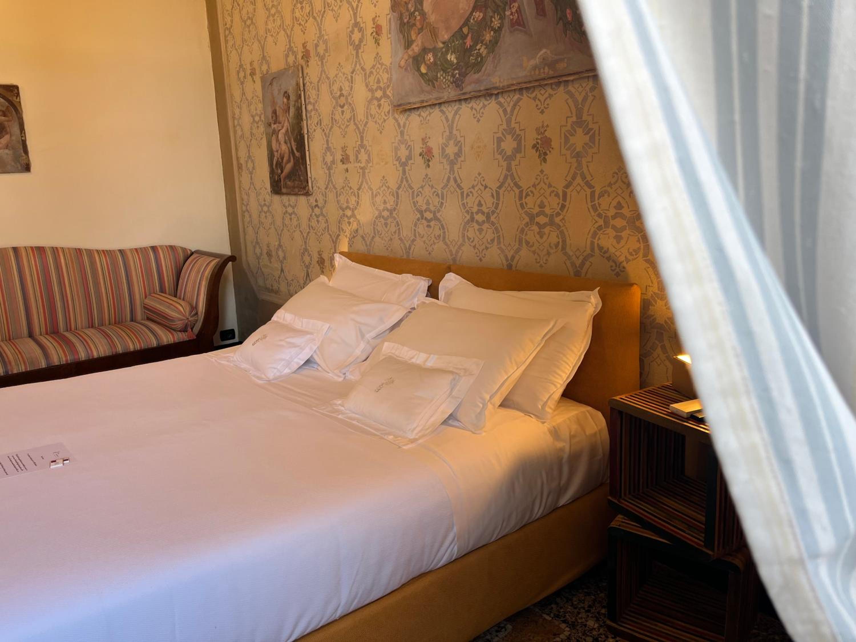Junior Suite with Garden View