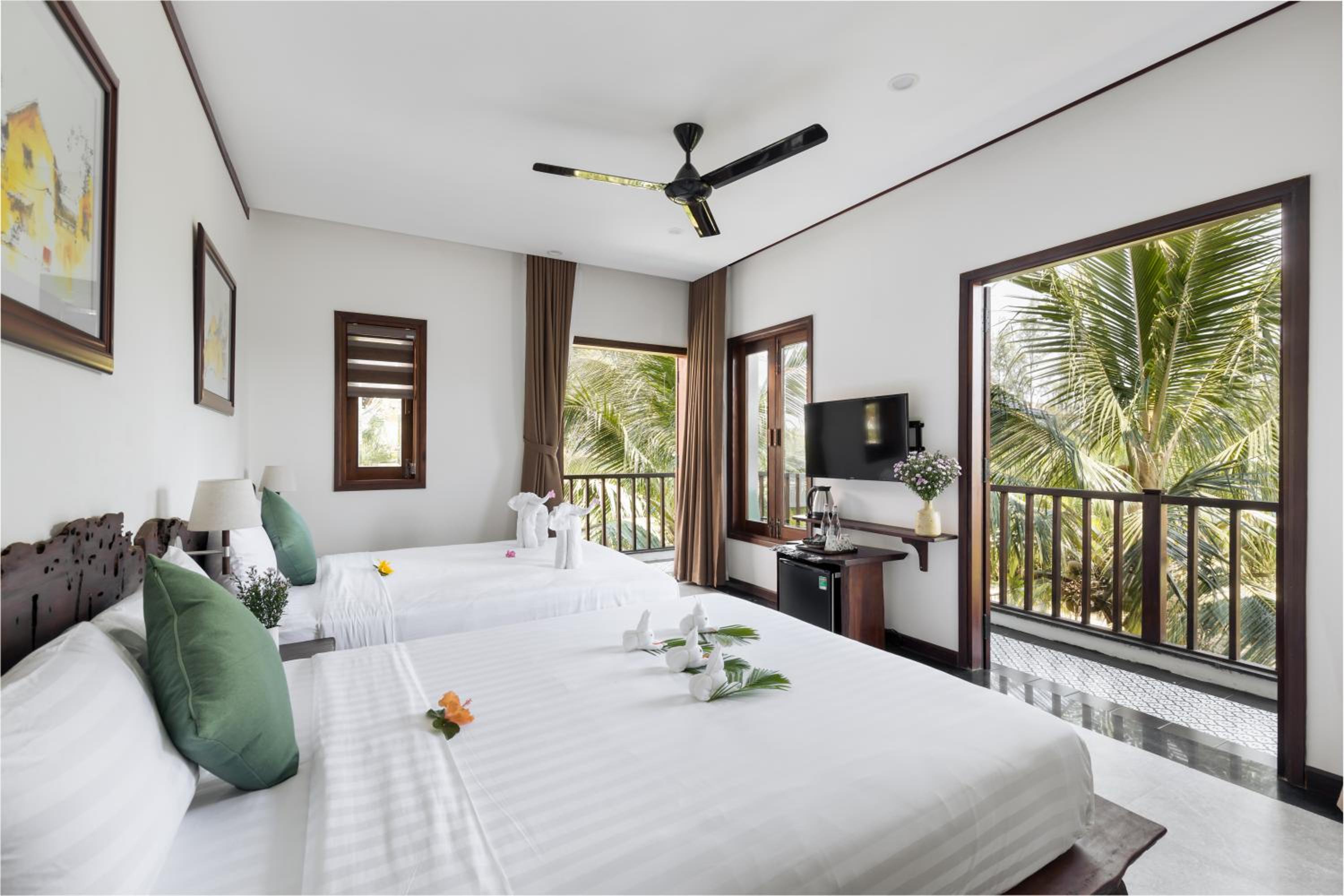 Family Room with Palm View