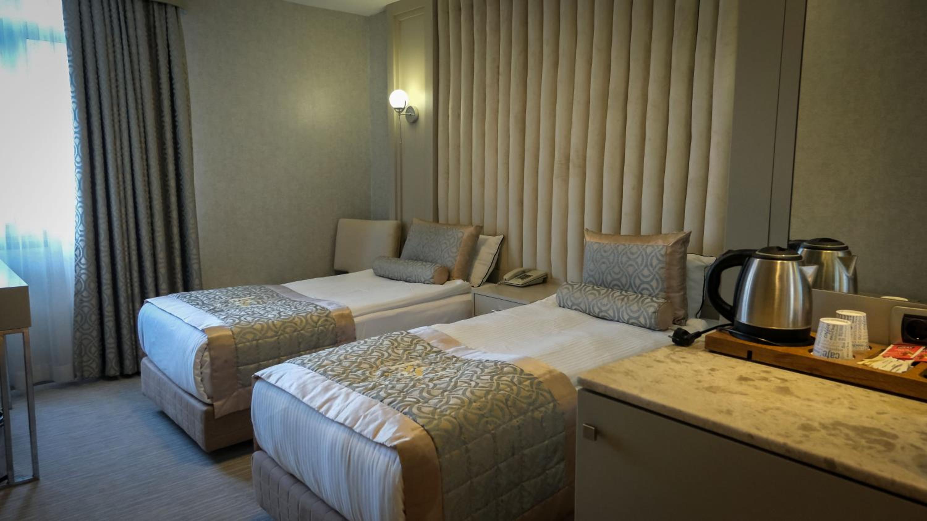 Standard Double or Twin Room photo 2