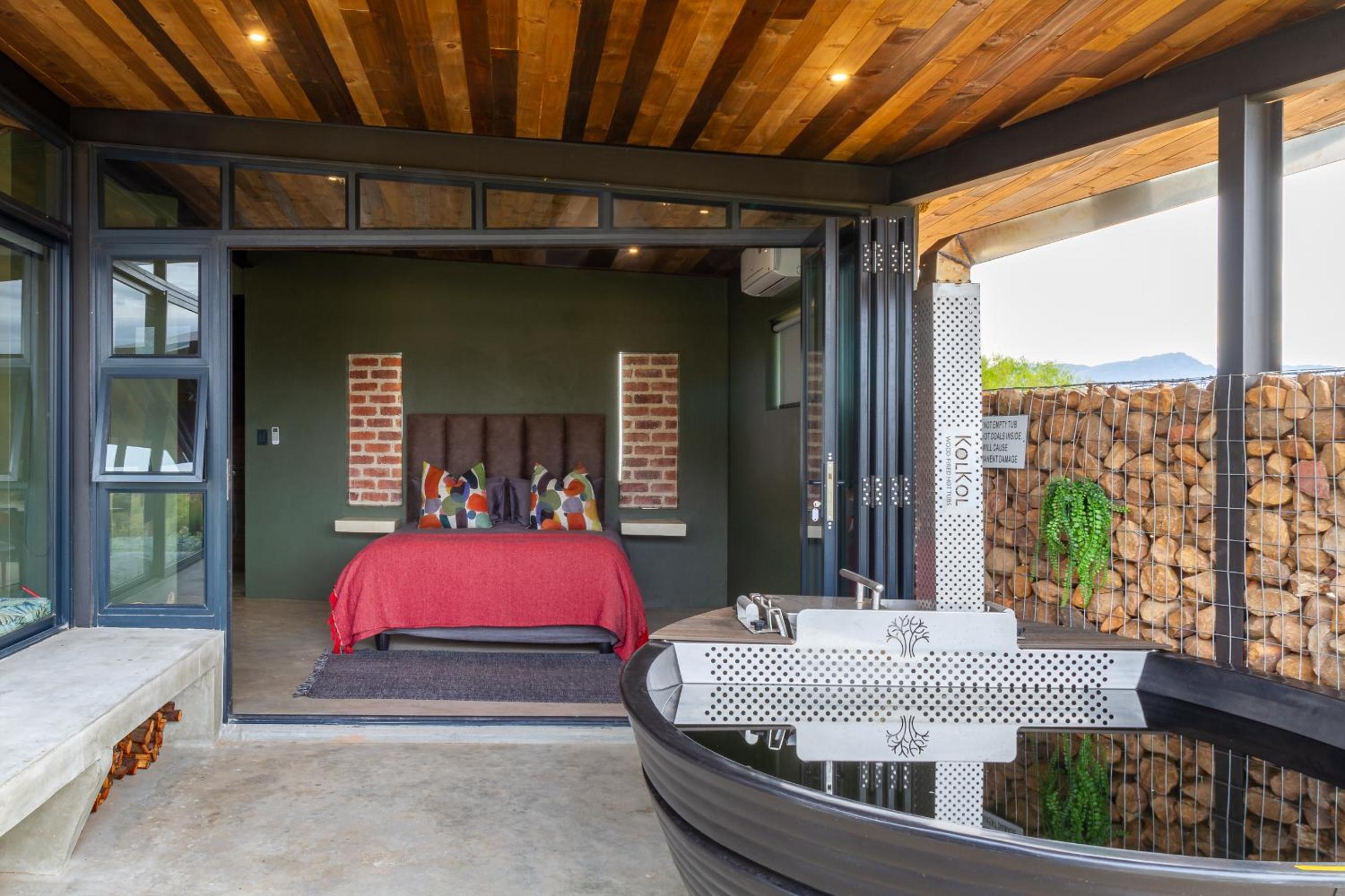 One-Bedroom Villa photo 1