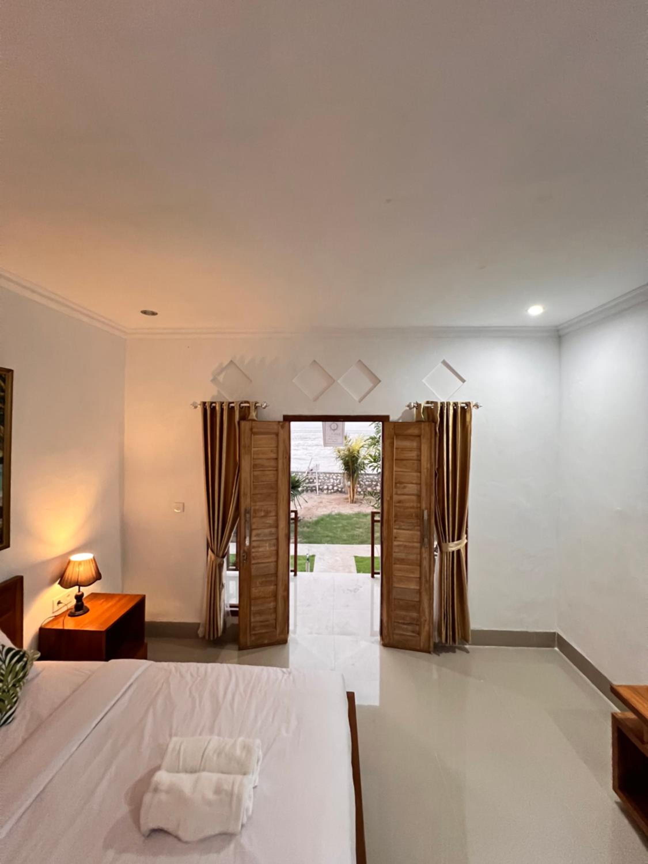 Deluxe Double Room with Balcony and Sea View photo 1